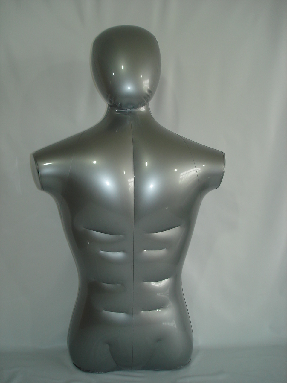 厂家定制阿尔斯壮充气带头半身男模特pvc假人服装展示道具