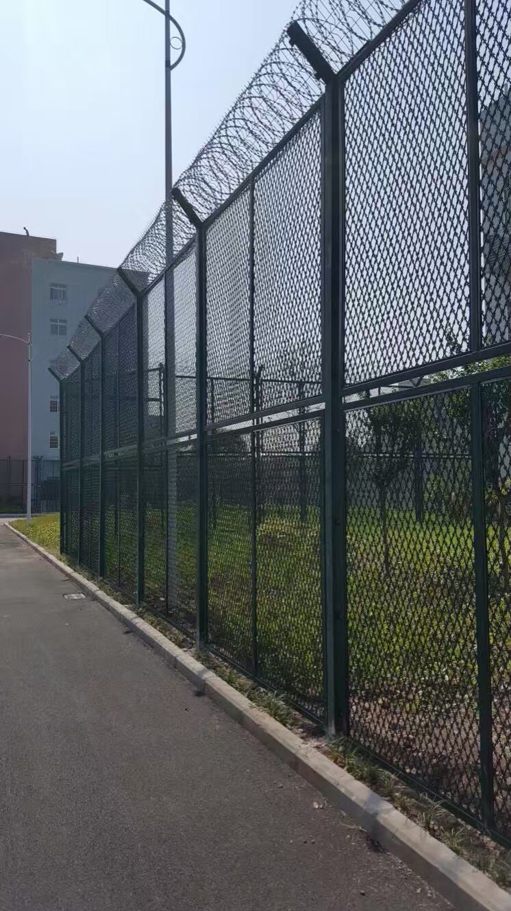 专业定做监狱护栏监狱隔离网/钢网墙南通海安启东