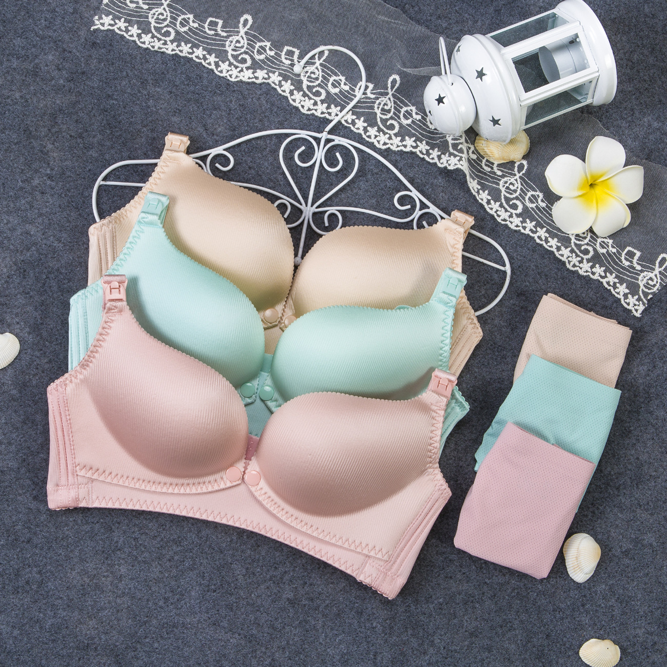 一片式无痕无钢圈美人条哺乳宝妈孕妇文胸大码前扣超聚拢喂奶内衣