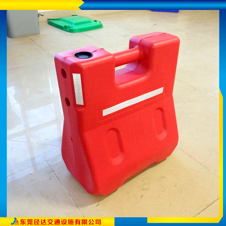 供应经济隔离墩 小水马 隔离水马 塑料防撞墩交通设施工厂直销
