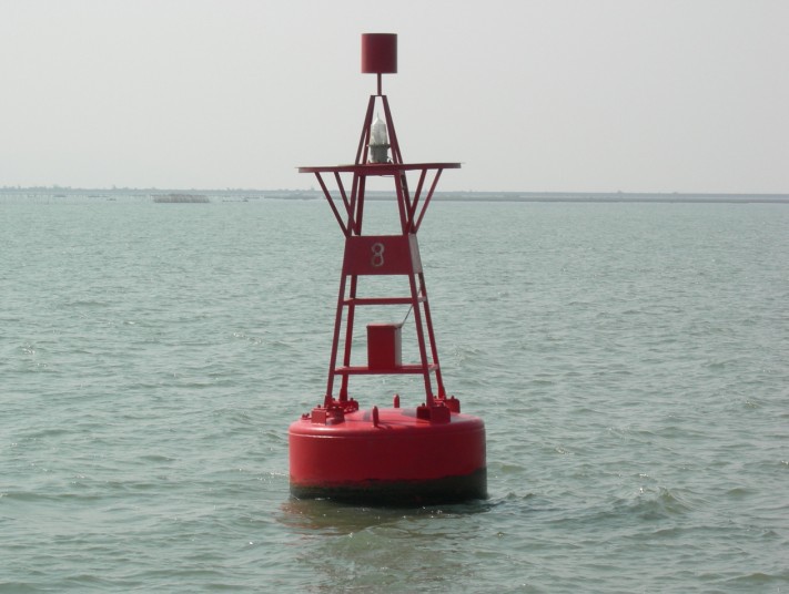 厂家直销各类海上内河航道浮标 航标灯 太阳能一体化yzxt-155l