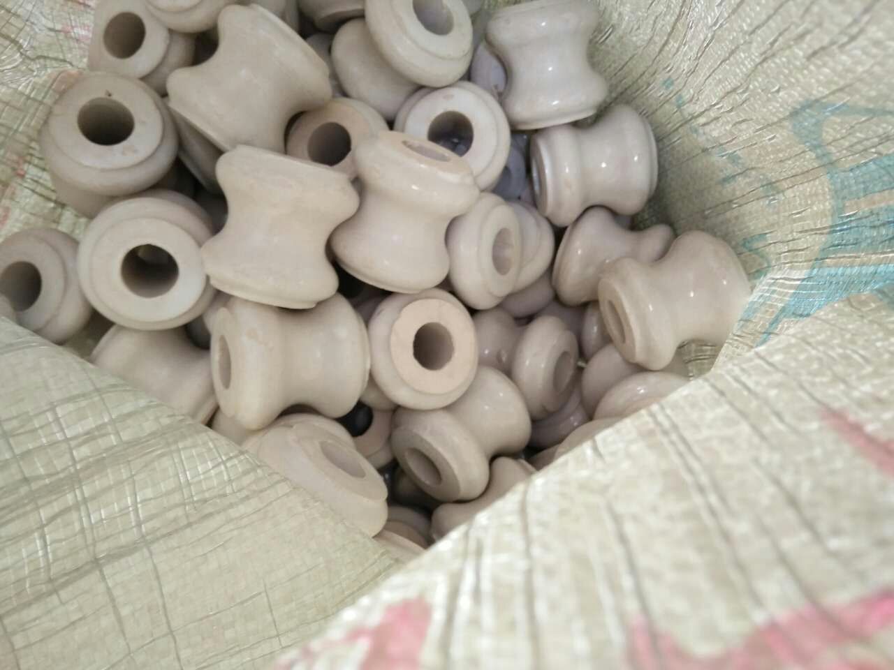 供应电缆线瓷瓶 拖线瓷瓶 吊线用瓷瓶