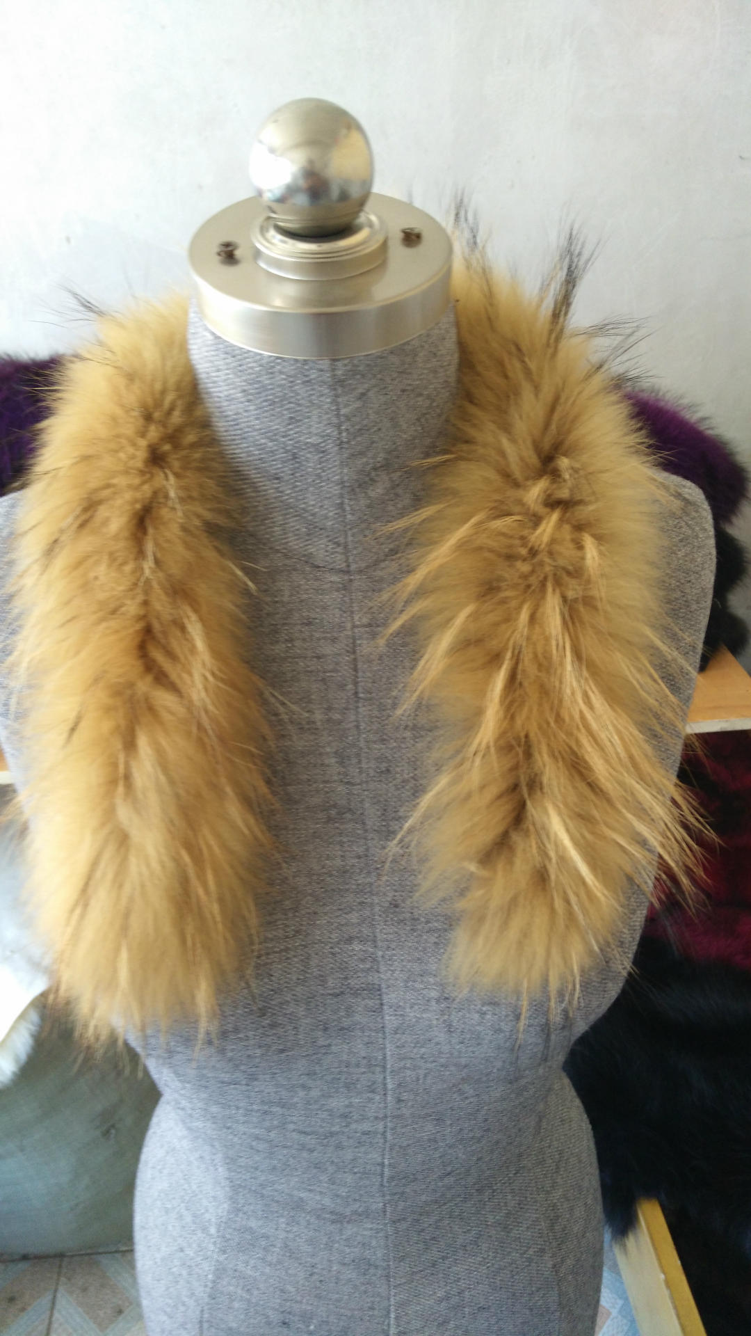 真貉子毛领毛条帽条羽绒服装皮草毛领子河北厂家批发皮草毛领