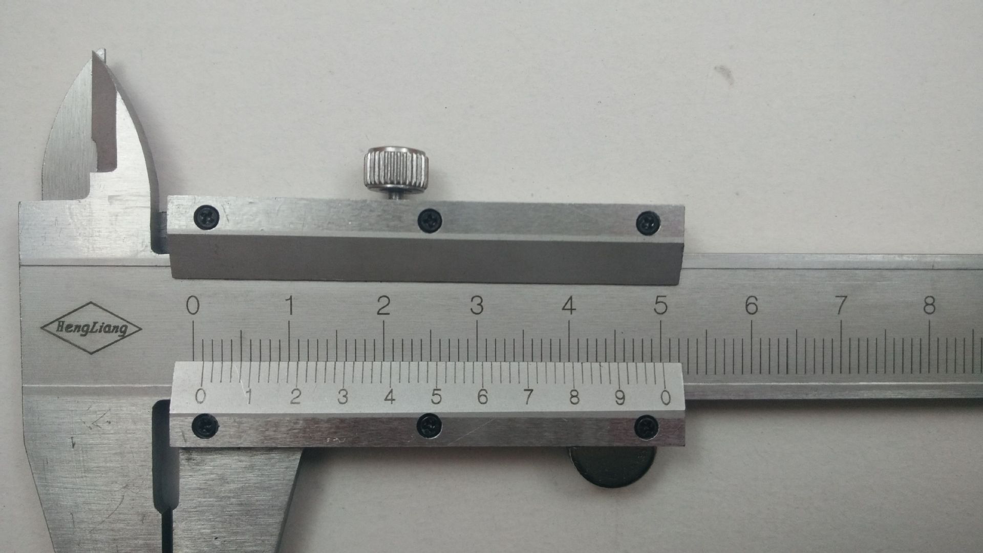 经营批发 游标卡尺 精品 各种规格 0-150mm 0-200mm 0-300mm 现货