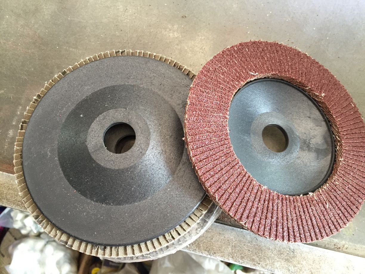 厂家直销弹性磨盘百页轮抛光片砂轮片金属打磨抛光轮15022