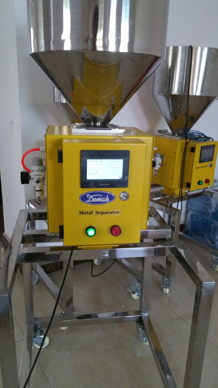 金属分离器
