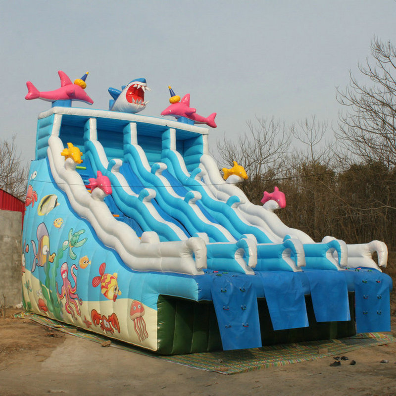 厂家户外鲨鱼水滑梯水上充气滑梯定制室外小型儿童滑滑