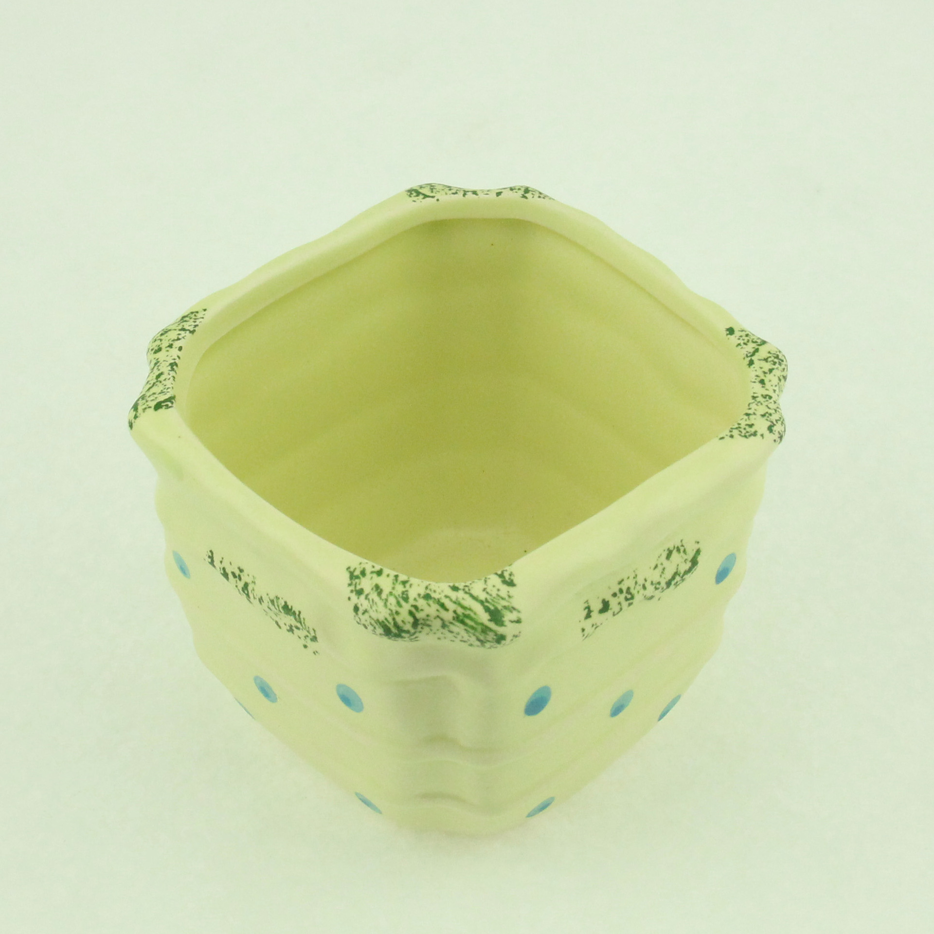 韩式新款多肉花盆简约轻质环保瓷 阳台园艺多肉花盆办公家居摆.