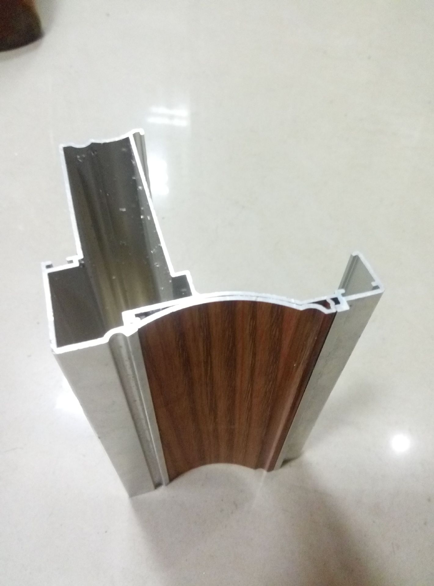 佛山铝合金厂家出厂价铝包铝晶泳黄酸枝豪华高档阳台厨房推拉门