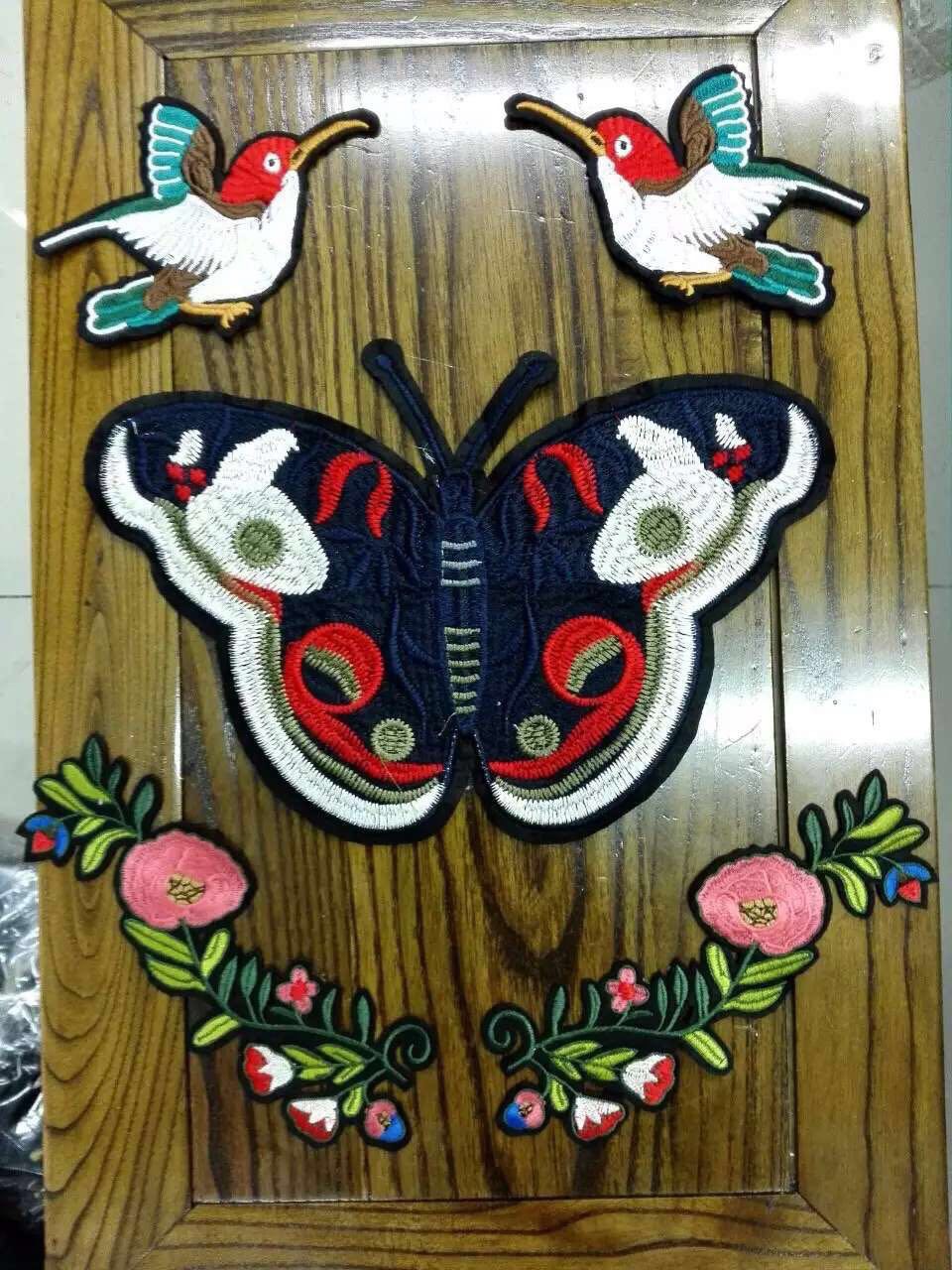 平利电脑绣花厂家直销毛巾绣蝴蝶花鸟套装