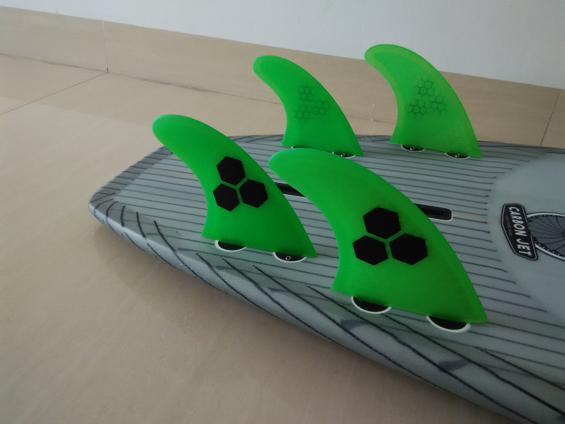 1 fin冲浪板鱼鳍 玻纤蜂窝尾舵