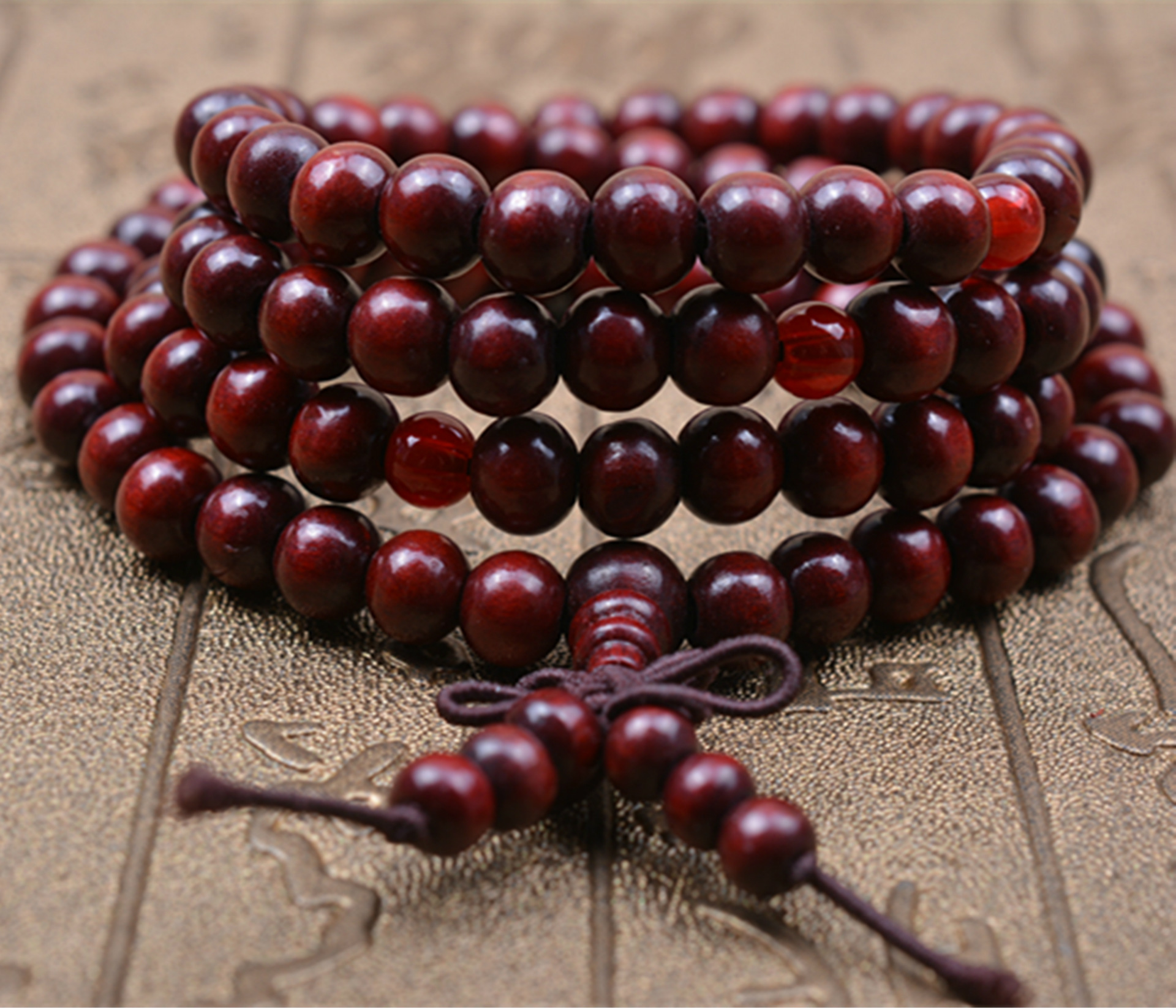 地摊货源热销 10元店热卖开光 8mm108颗珠可绕4圈檀木香佛珠手链