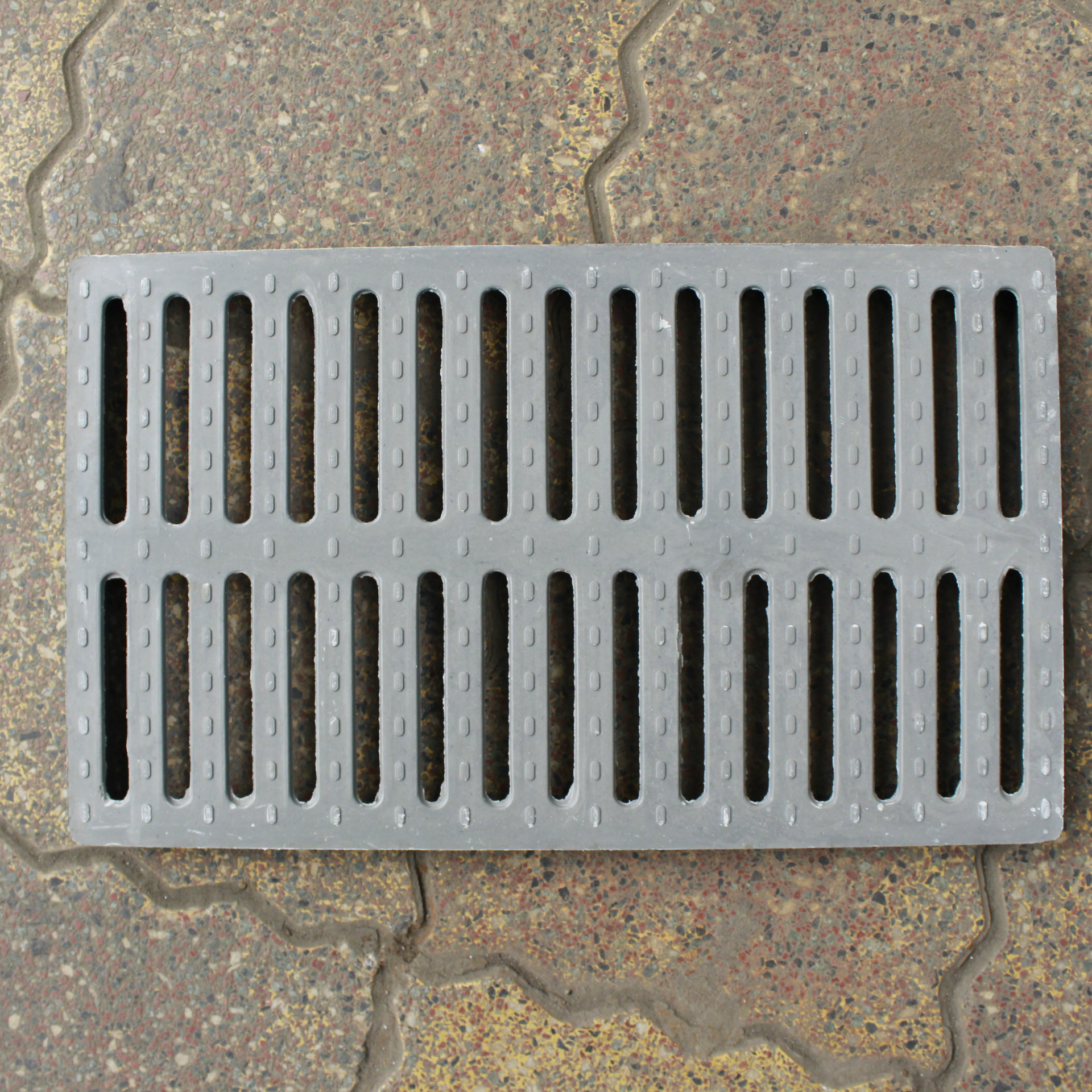 厂家直销高分子树脂防滑盖水沟盖300*500下水道盖板防鼠板