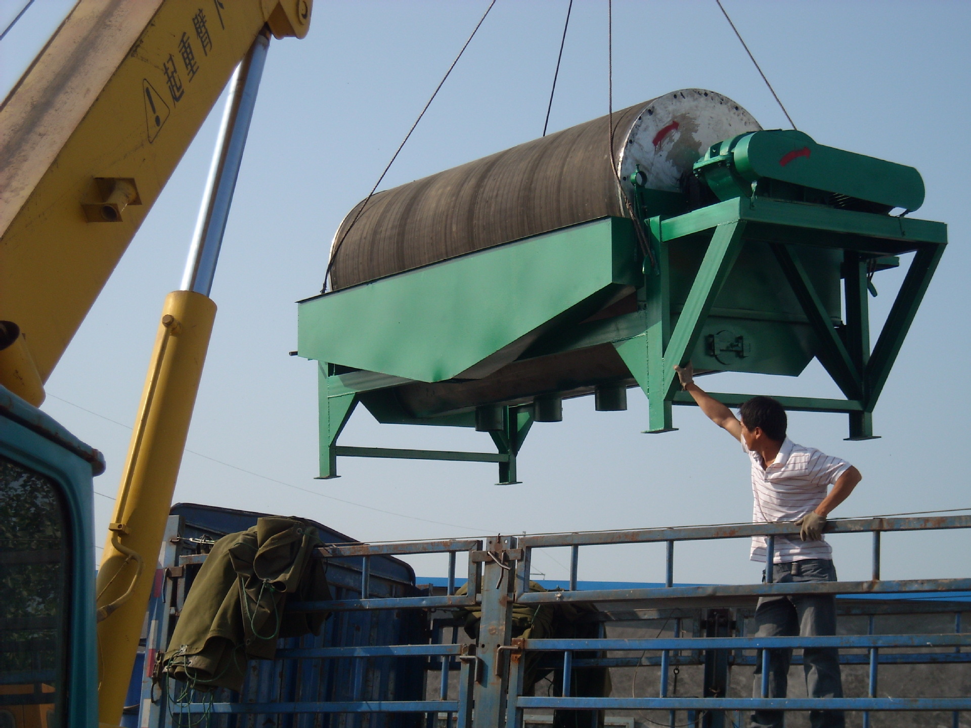 磁滚筒永磁滚筒磁选机矿山除铁器电磁除铁器