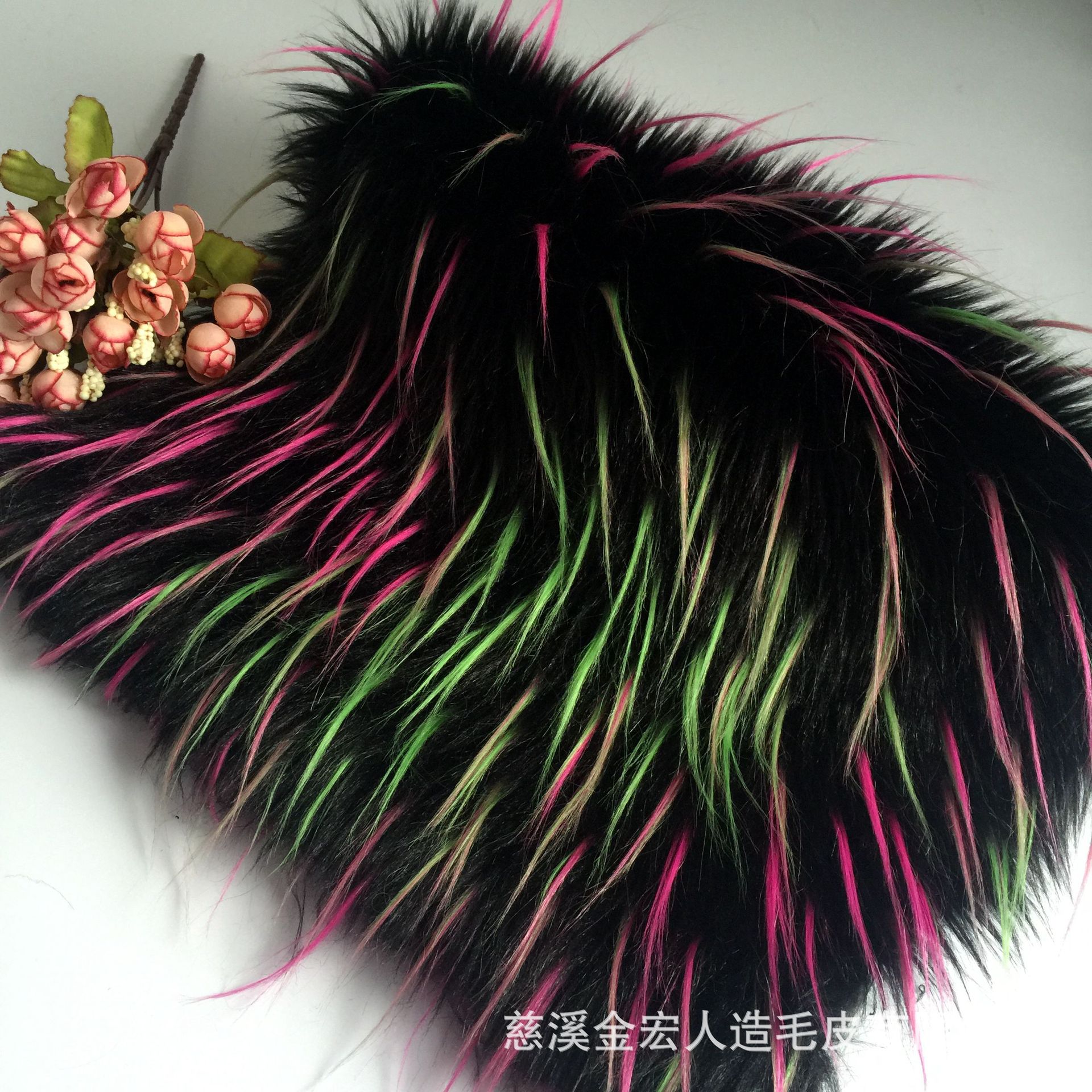 供应:900g/m直毛三色提花长毛绒 海虎毛 皮毛一体人造面料