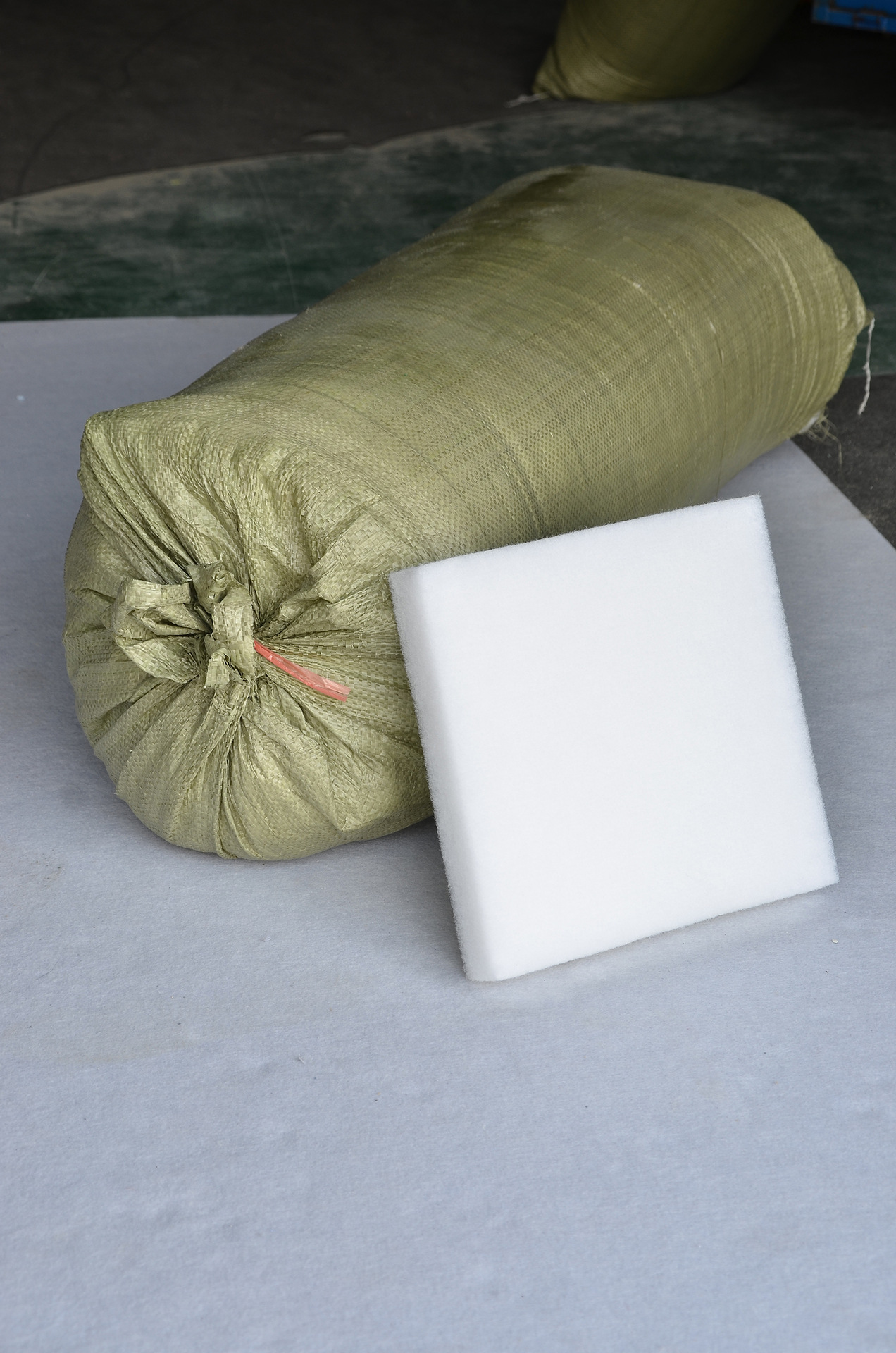 厂家聚酯纤维吸音棉 可定制家居酒店墙体自粘阻燃吸音棉