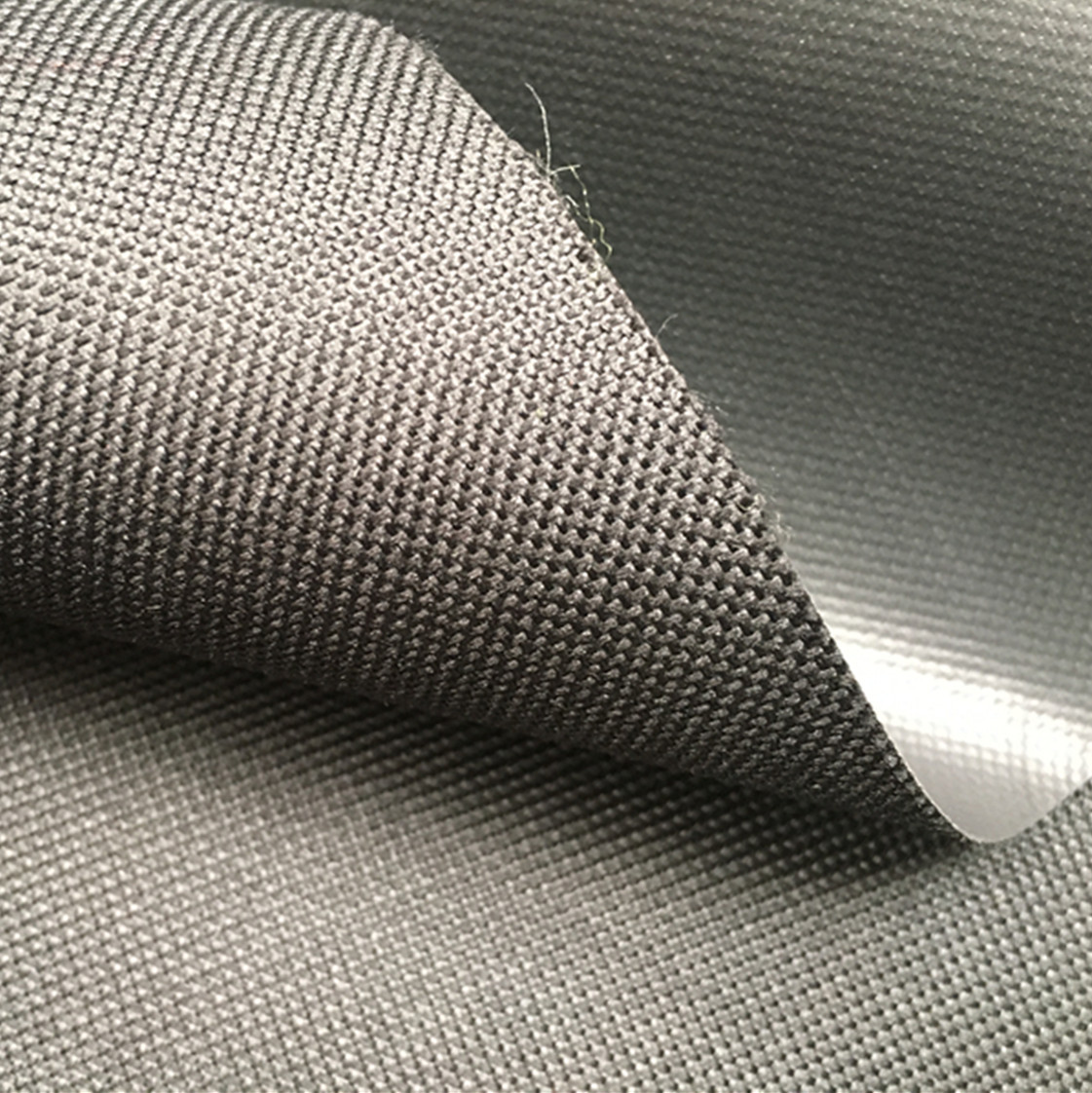 600dx300d牛津布pvc 新欧标reach 6p箱包布 纺织涤纶压胶面料