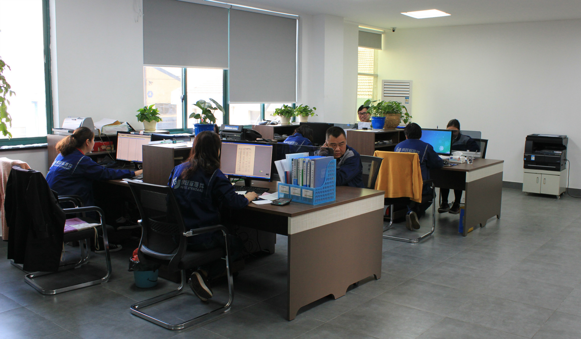 办公室1