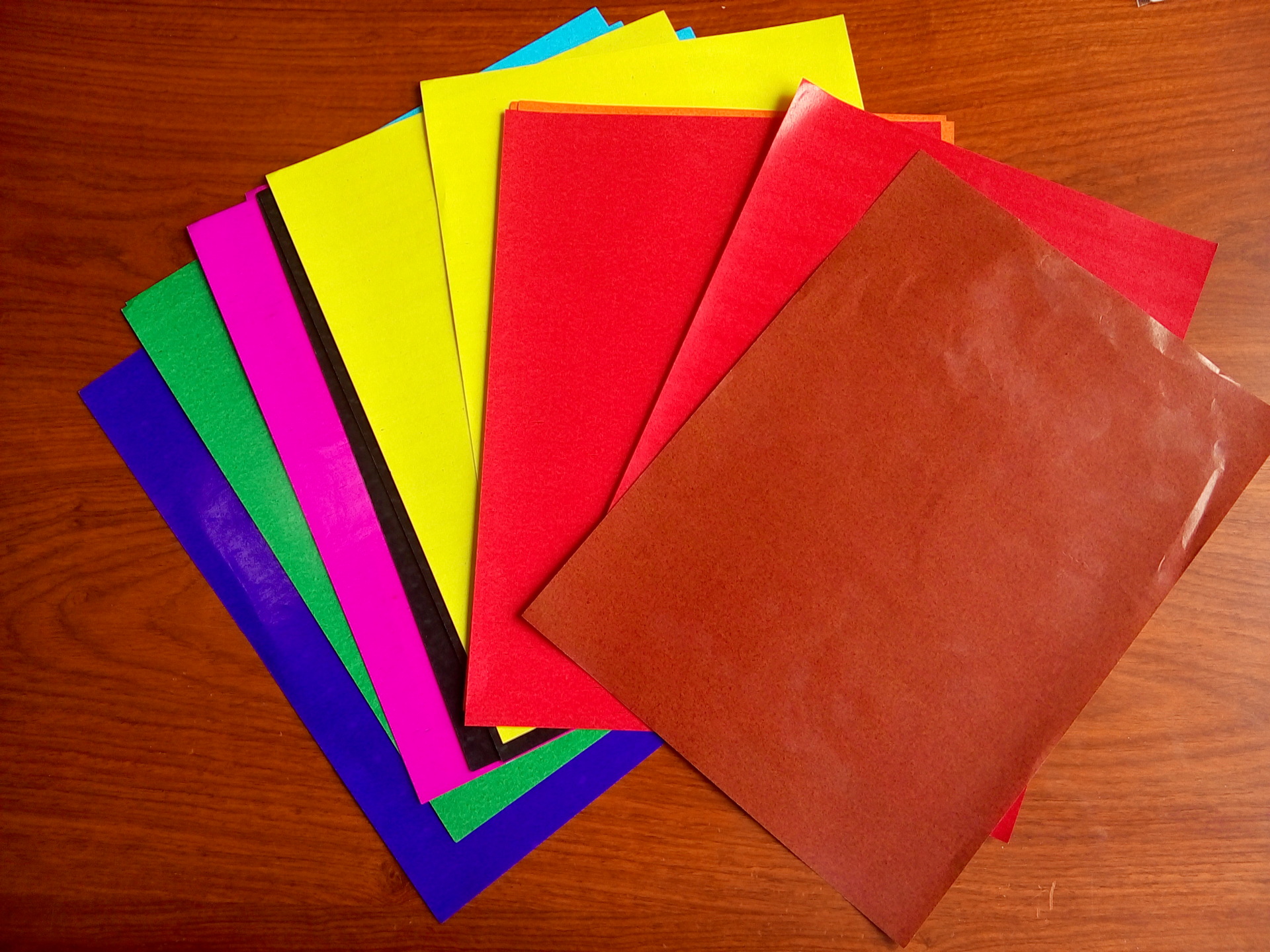 xg-08厂家直销18k 9色18 1张彩色蜡光纸儿童手工折纸 剪纸专用纸