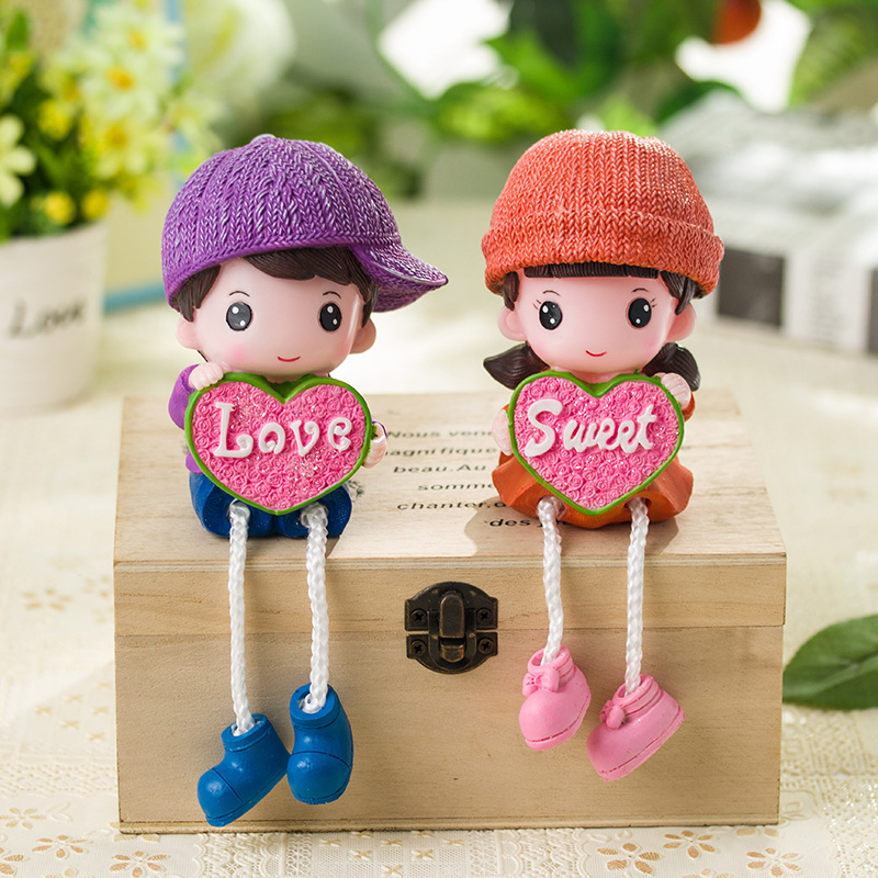 情侣娃娃吊脚摆件 搪胶吊脚娃娃不怕摔 人物卡通工艺品摆件批发