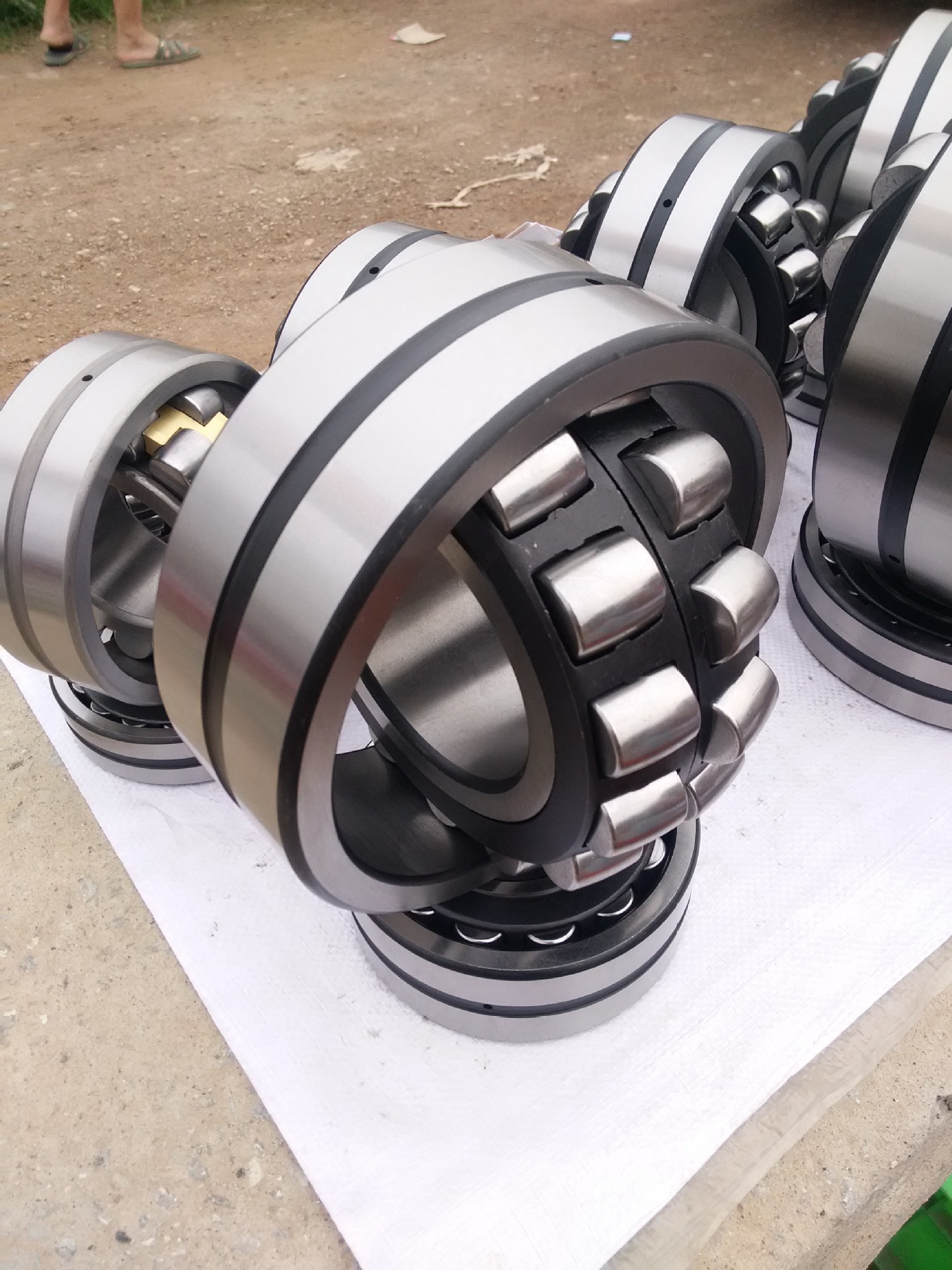 三类调心滚子轴承22319(3619) 22318 22317 22316大量现货