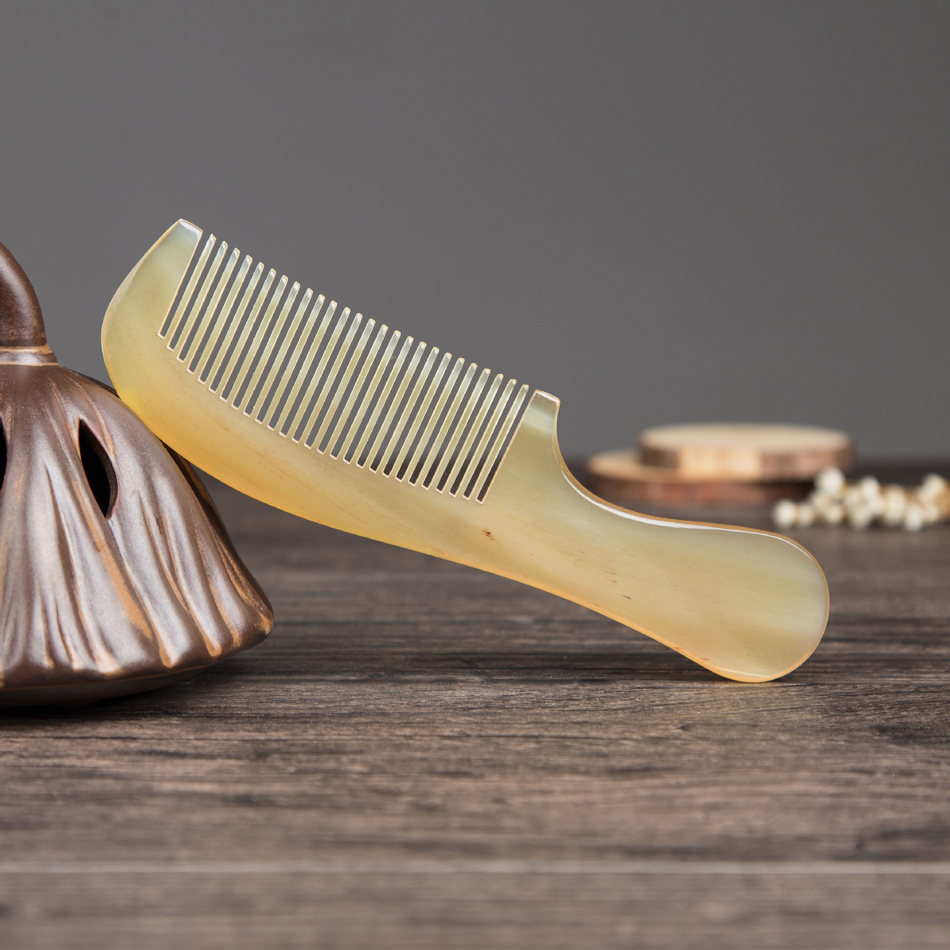 精品牛角梳羊角18圆柄梳子直发美发梳创意小礼品美妆定制刻logo-阿里