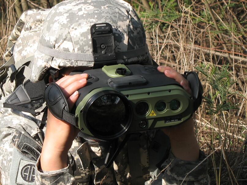 满足不同种用户需求,可显著减少和减轻使用者携带侦察仪器设备的数量