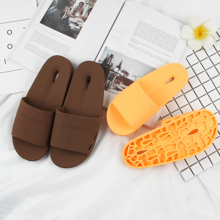 New Bathroom Slippers Summer Non-Slip Couple Leaking Sandals Korean Home Men and Women Indoor Hotel Slippers Wholesale