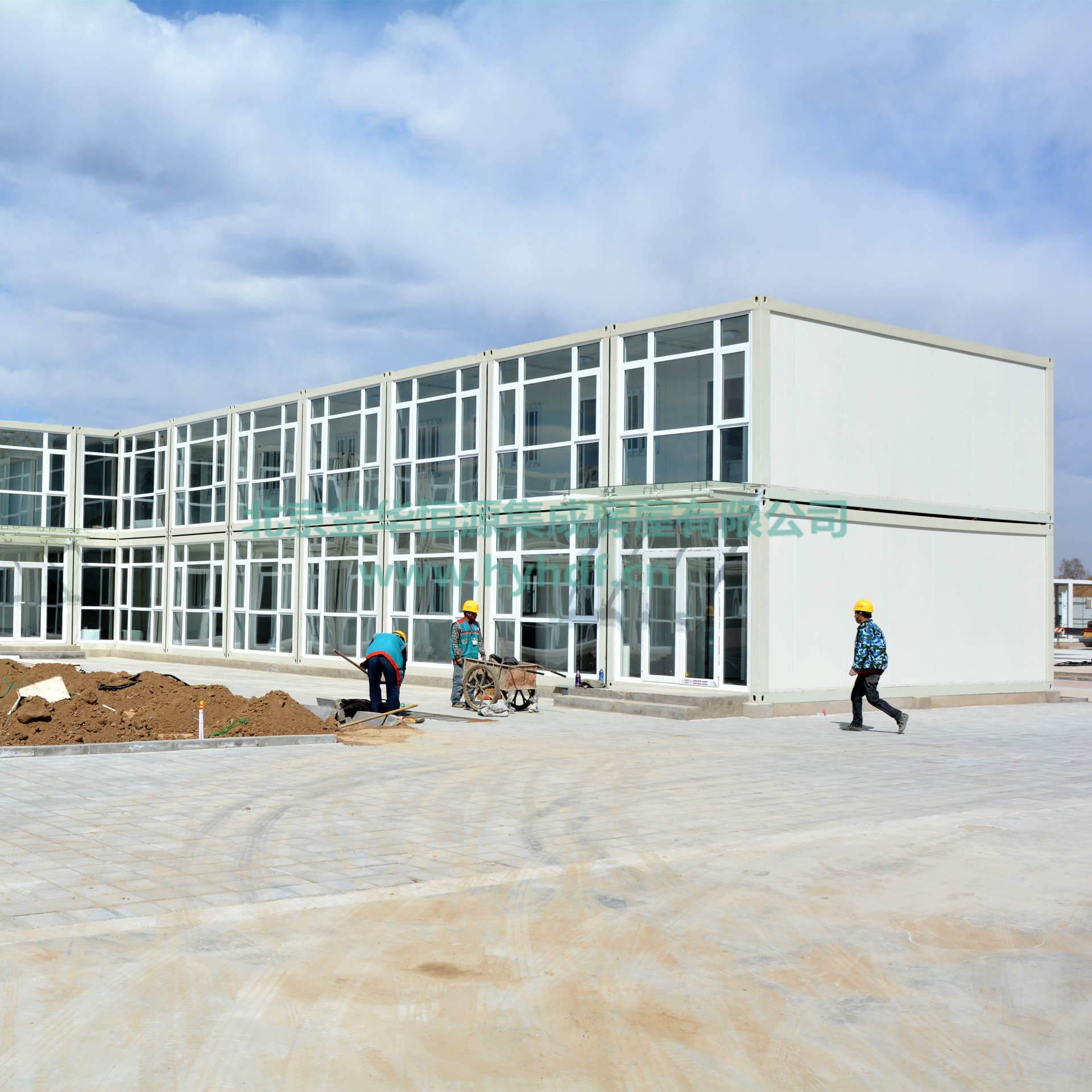 厂家直供箱式房集装箱活动房中建集装箱板房