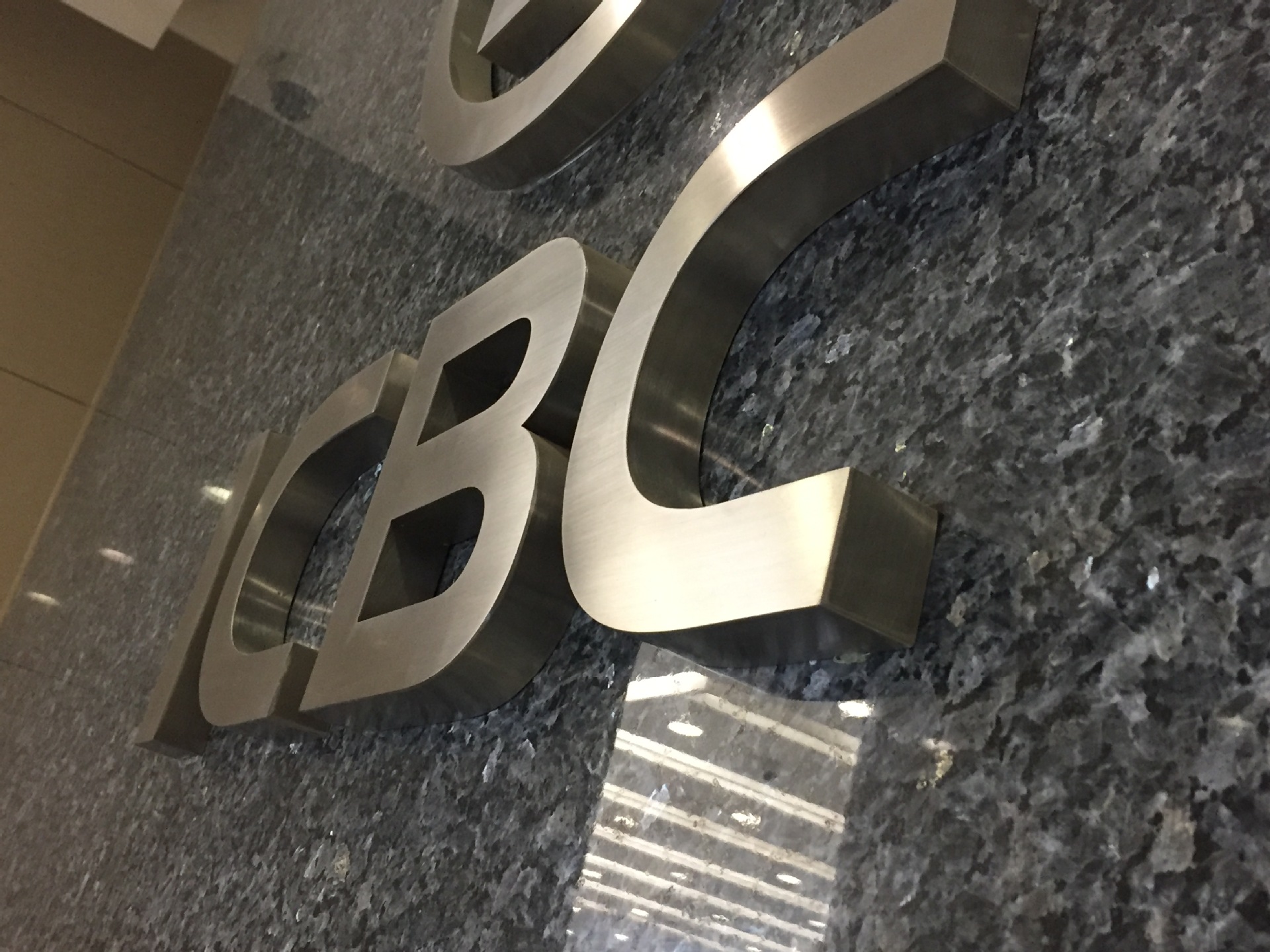 高端连锁企业供货拉丝不锈钢精品字