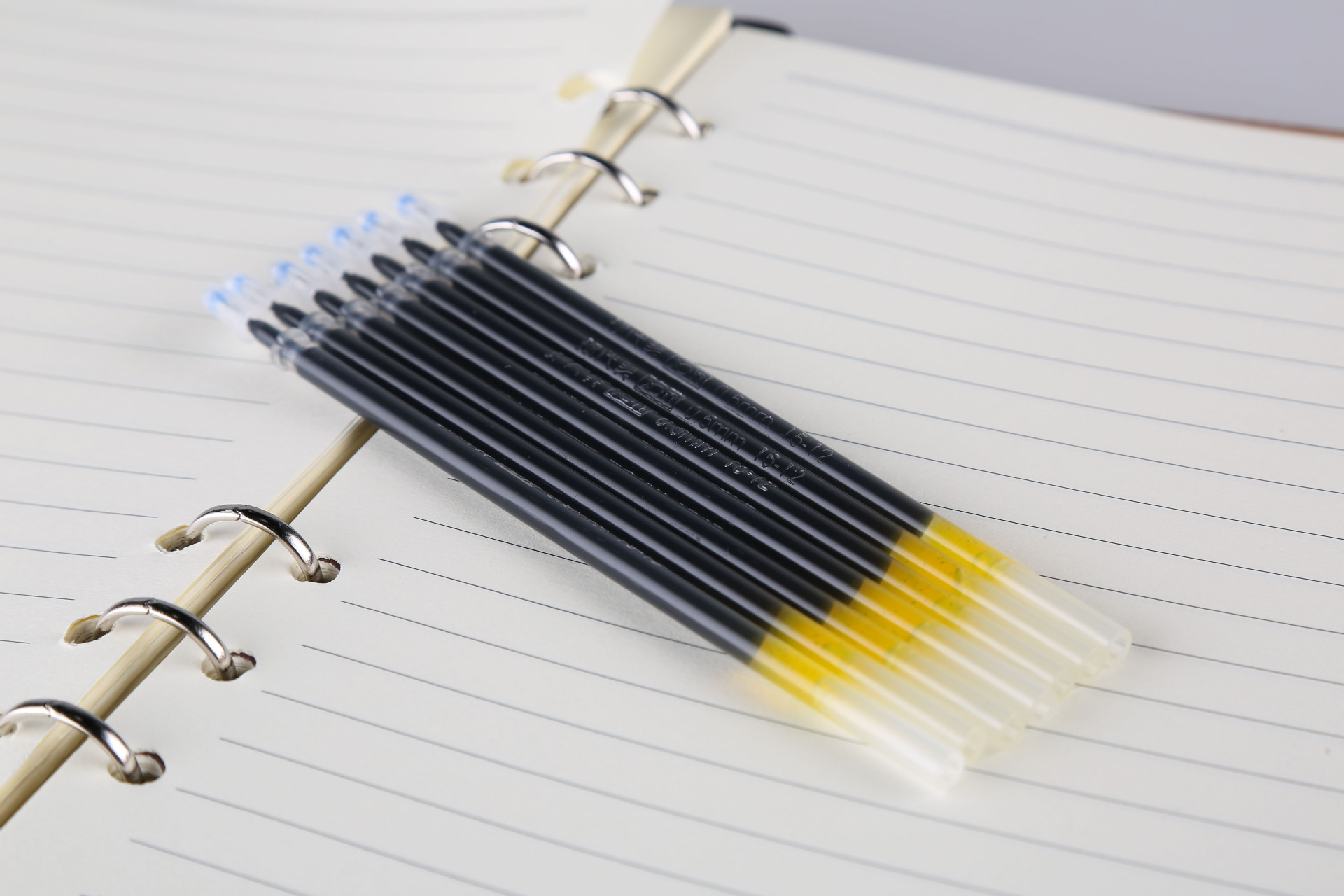 5mm子弹头全针管中性笔芯商务办公签字笔芯文体文具批发