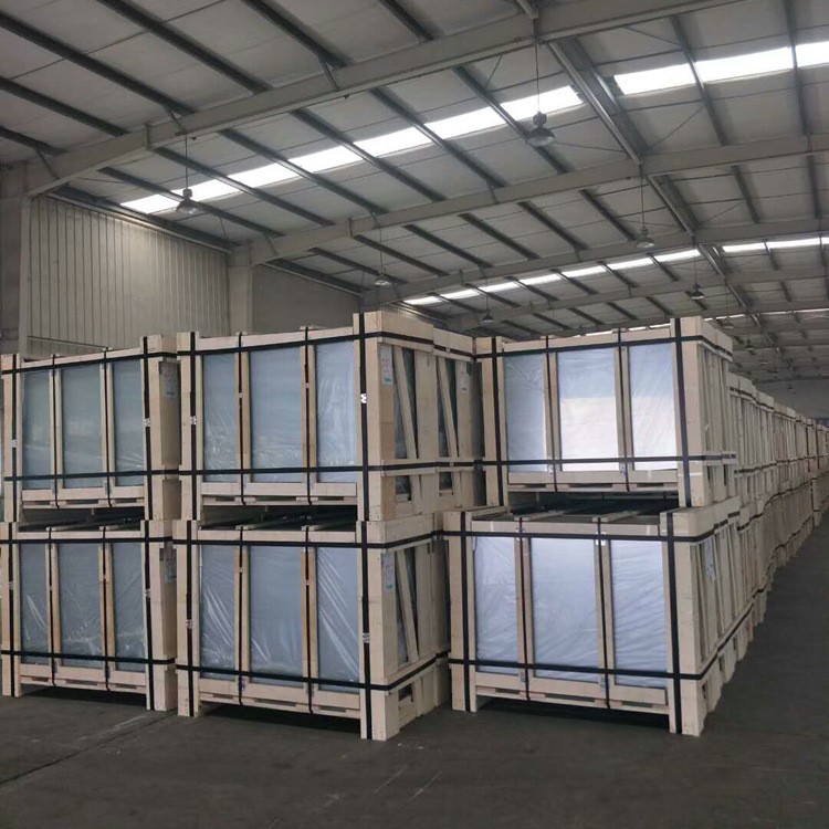 1mm-3mm 木箱包装 每片玻璃间夹防霉纸 可出口