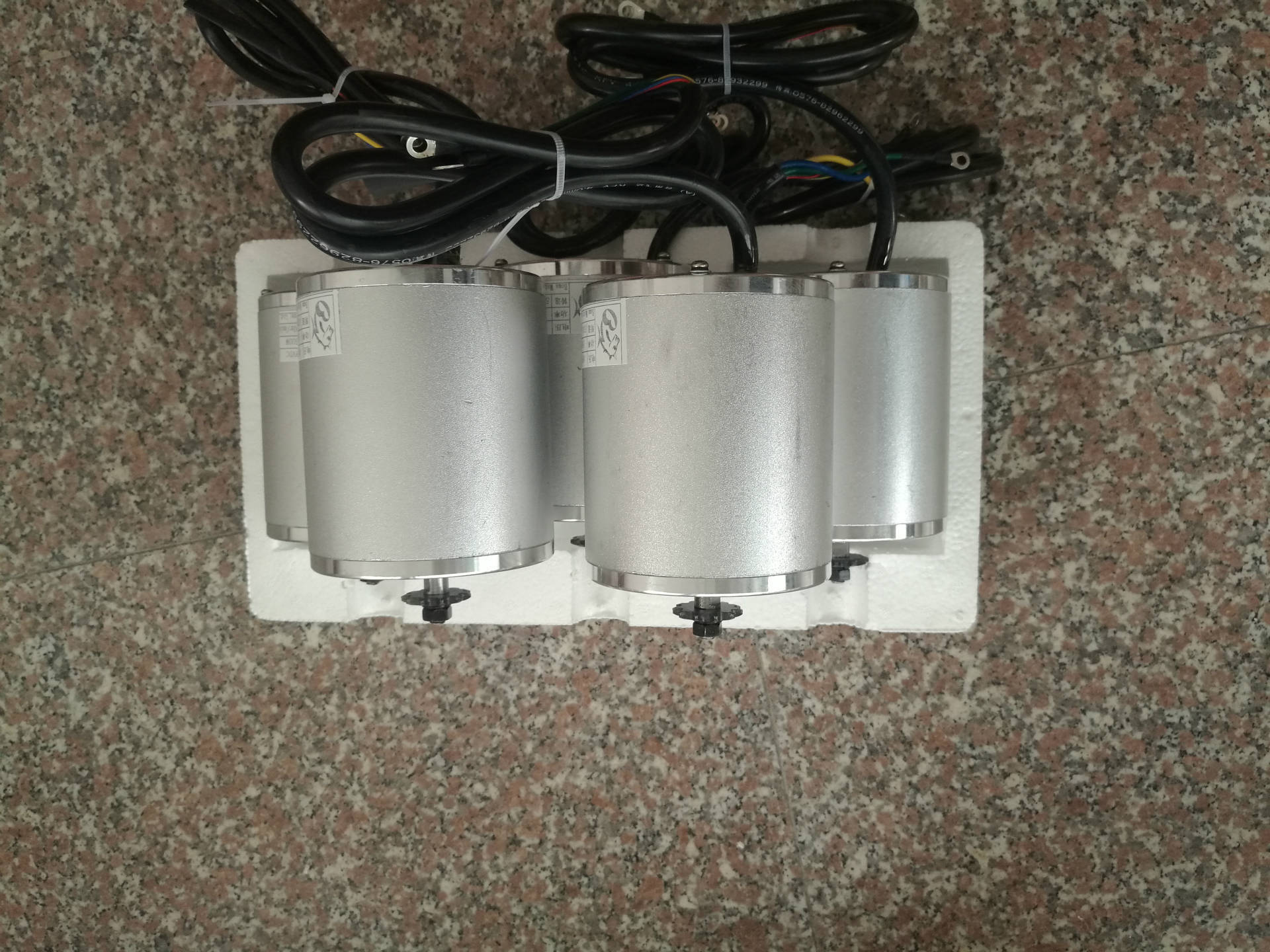 48v1500w无刷中置电机电动车用电机直流电动车大功率电机