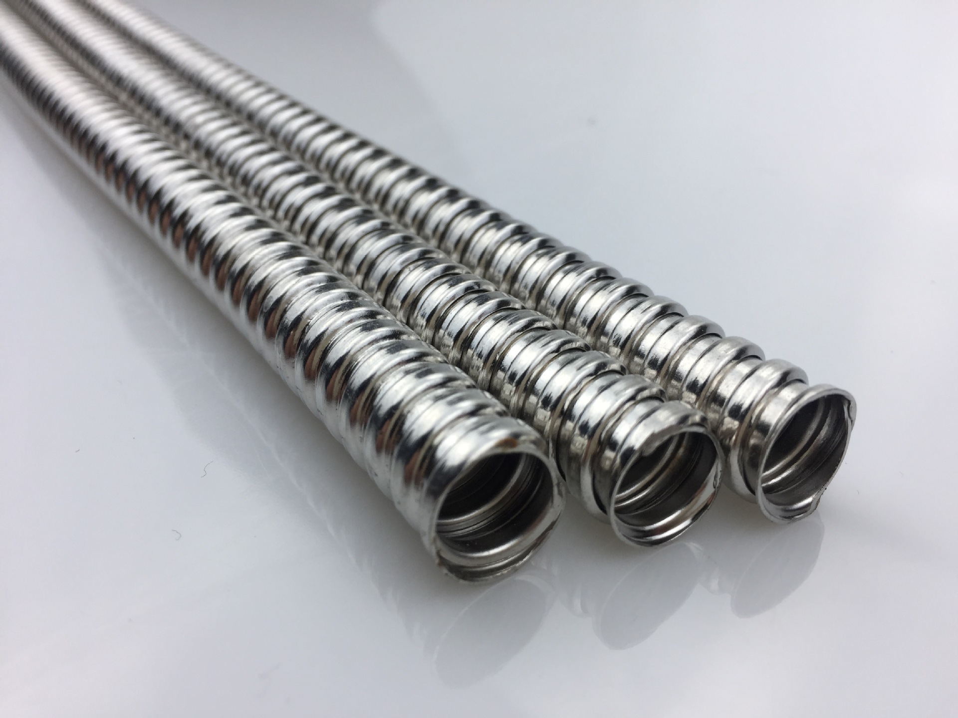 304不锈钢金属软管波纹软管不锈钢穿线管法兰金属软管厂家直销