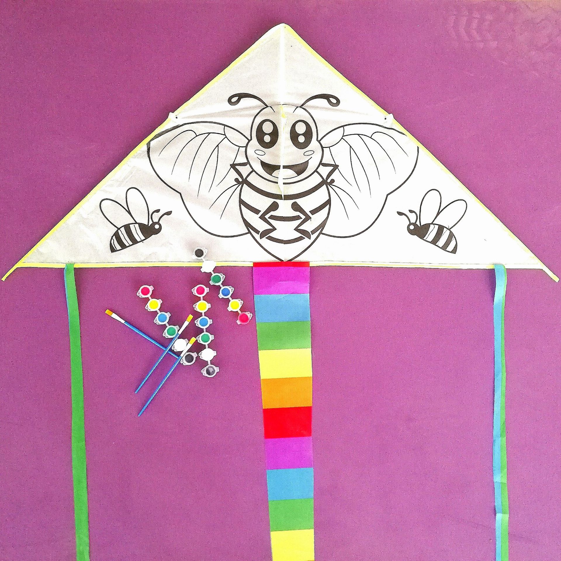 潍坊风筝批发新款diy儿童手绘填色教学风筝三角风筝批发促销