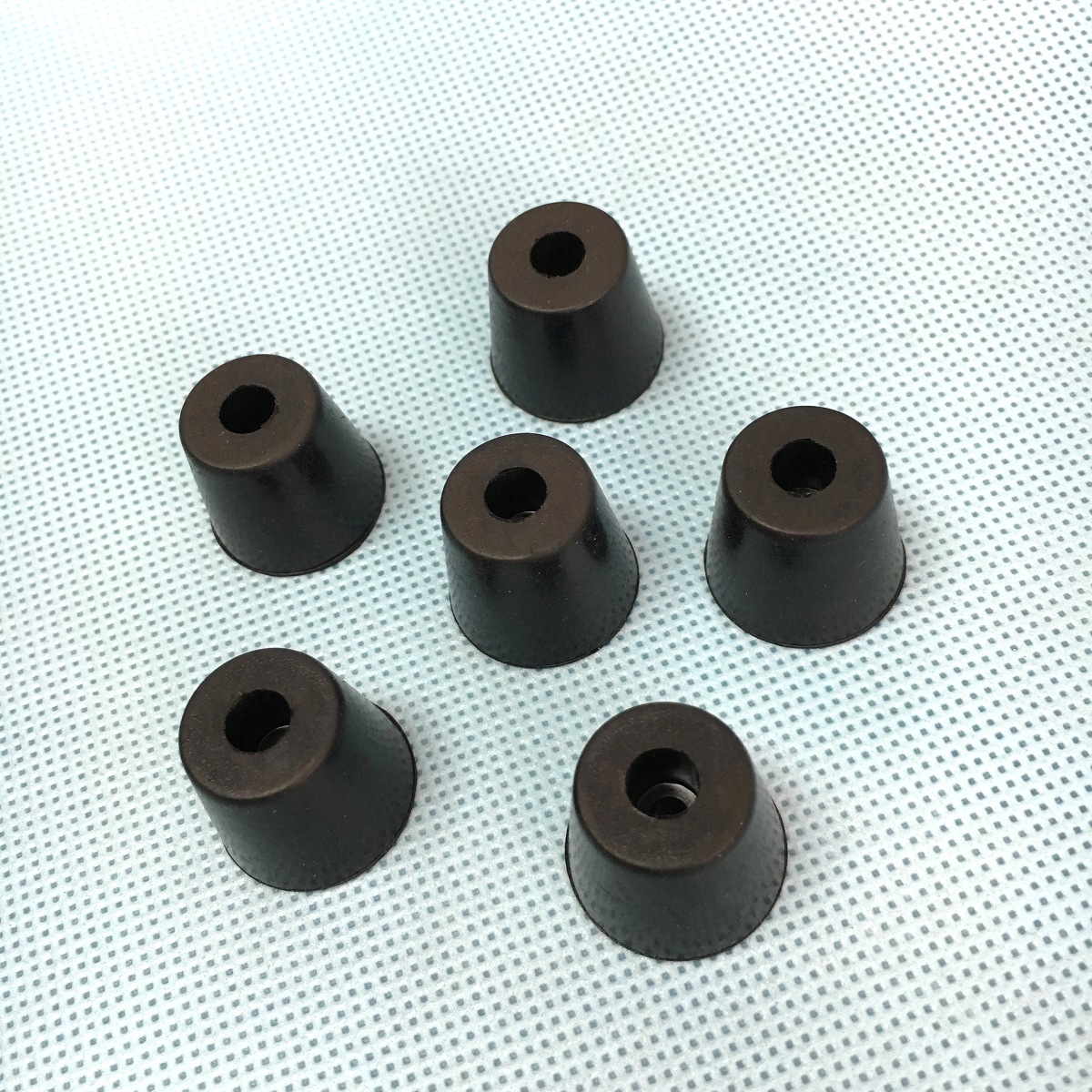 广东现货特价直销 圆形螺丝孔脚垫 优质橡胶脚垫 xd2017电器机脚-阿里
