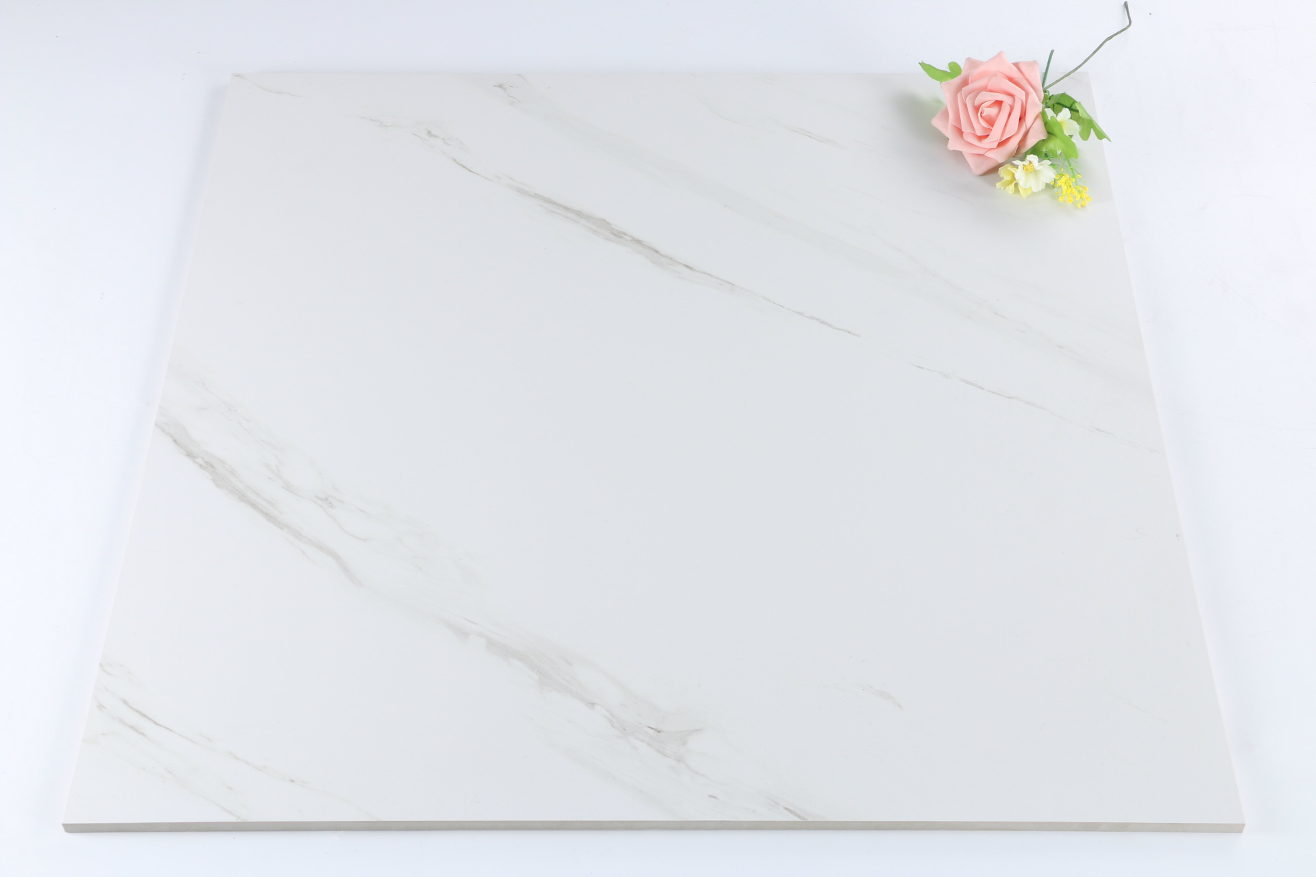 瓷砖800x800 600x600卡拉拉白瓷砖 亚光白色 亮光金刚晶大理石