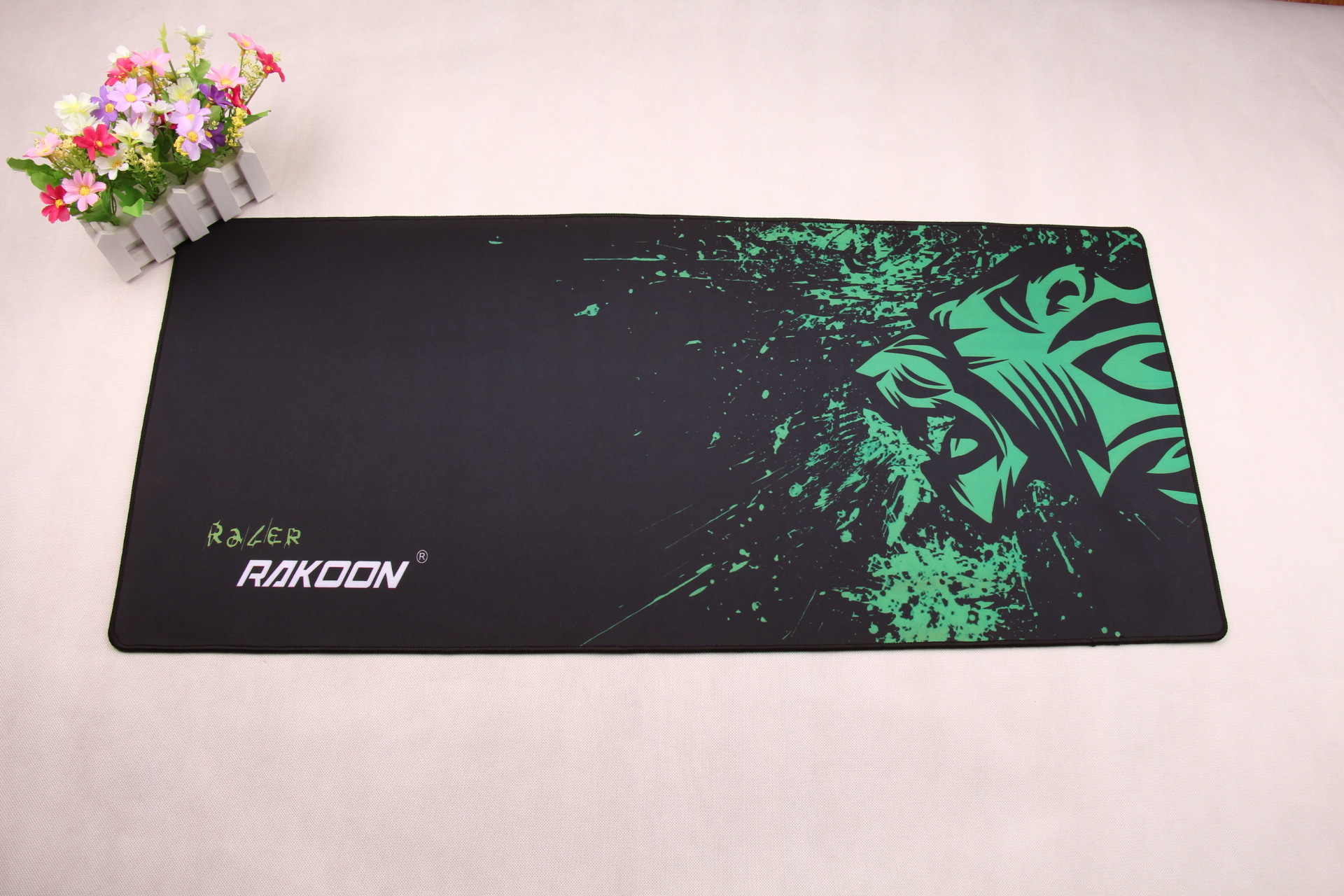 雷狮超大游戏鼠标垫 网吧专用 桌垫 杯垫 生产批发 来图定制