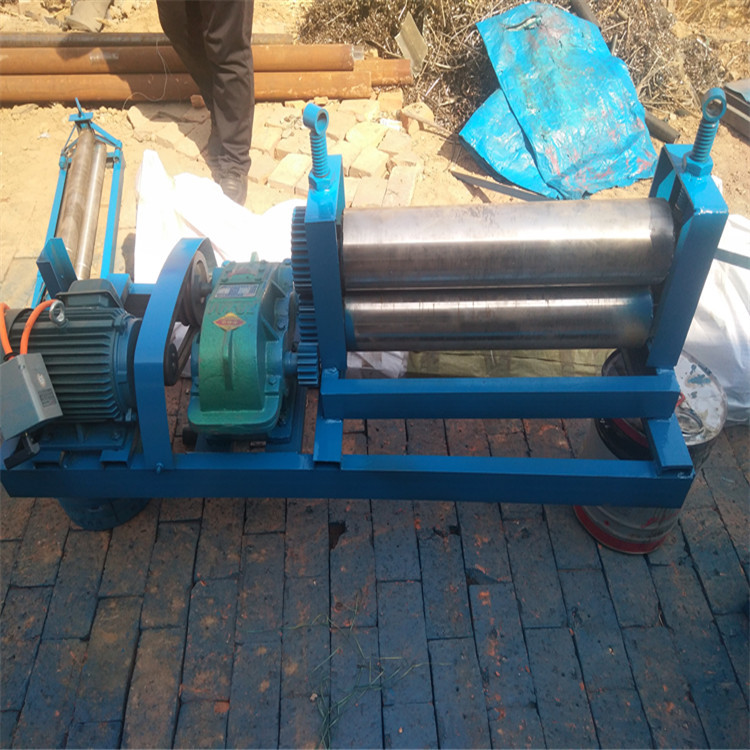 批发小型油桶压平机电动瓦楞板校平机钢带开平机小型平整机