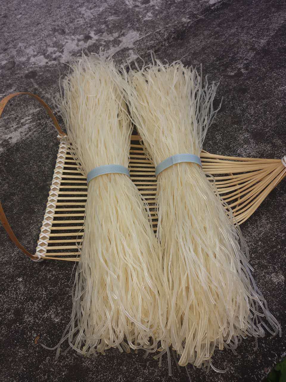 广西特产旱藕粉丝芭蕉芋粉丝洋芋粉丝粉条藕粉水晶粉火锅料粉批发