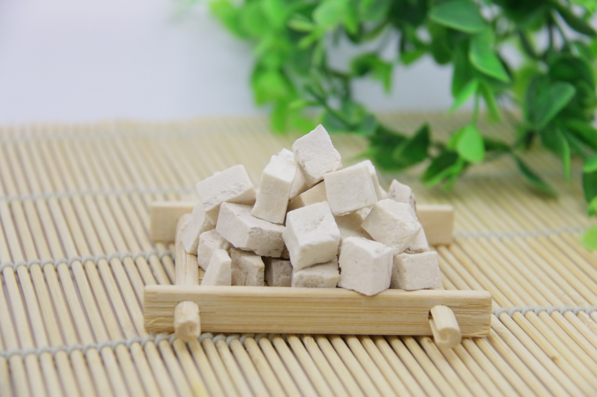 产地直销茯苓粉 白茯苓 优质云南茯苓块中药材批发500g茯苓丁