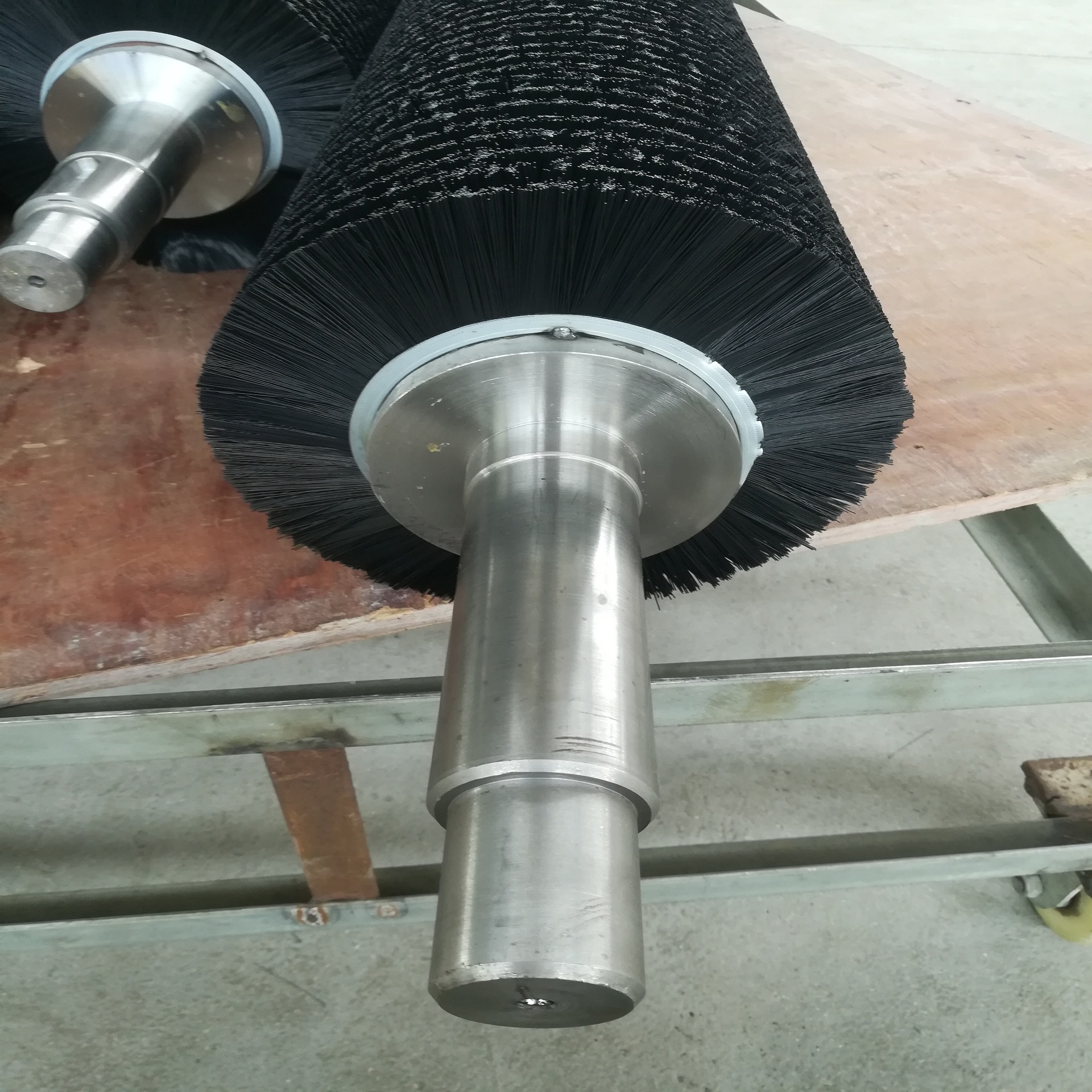 定制供应钢丝网清洗辊刷 高密度毛刷辊 除尘刷辊