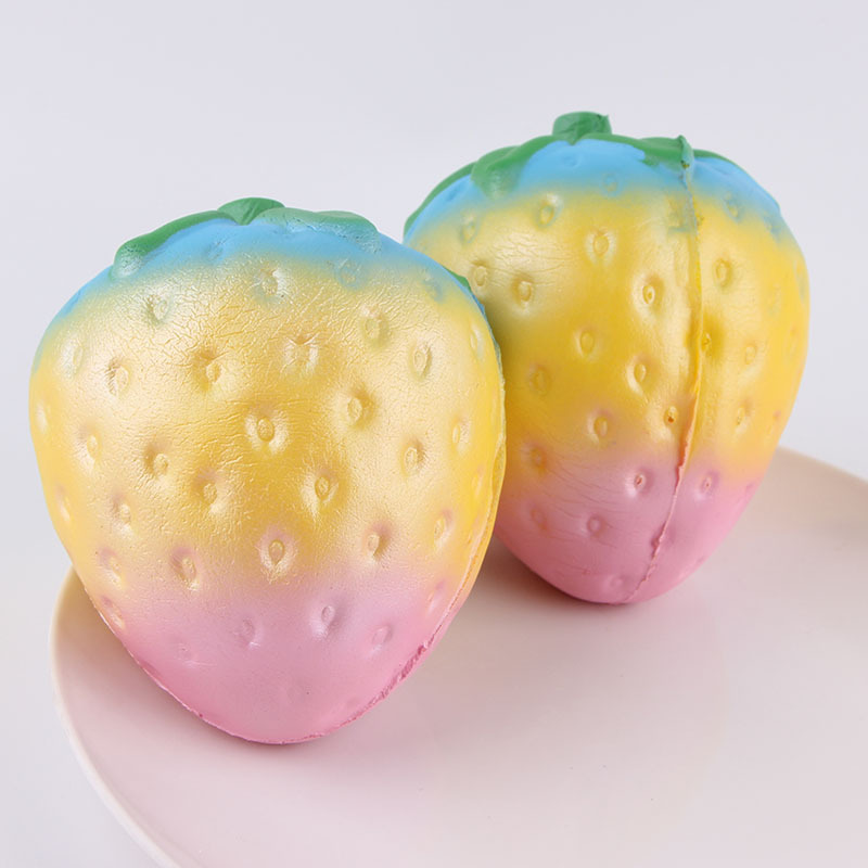 12cm pu仿真带香味彩色大草莓 squishy慢回弹玩具厂家现货批发