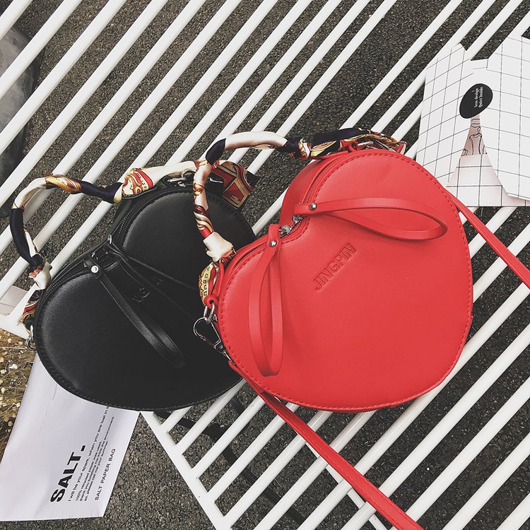 Spring/Summer 2021 New Fashion Trendy Women's Bag Peach Heart Small Bag Personalized Silk Scarf Handbag Shoulder Messenger Bag
