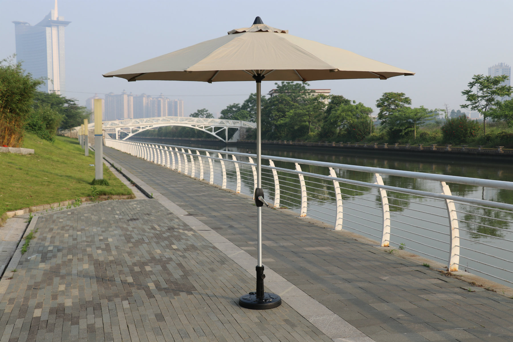 户外遮阳伞商铺咖啡厅酒吧户外太阳伞沙滩中柱伞