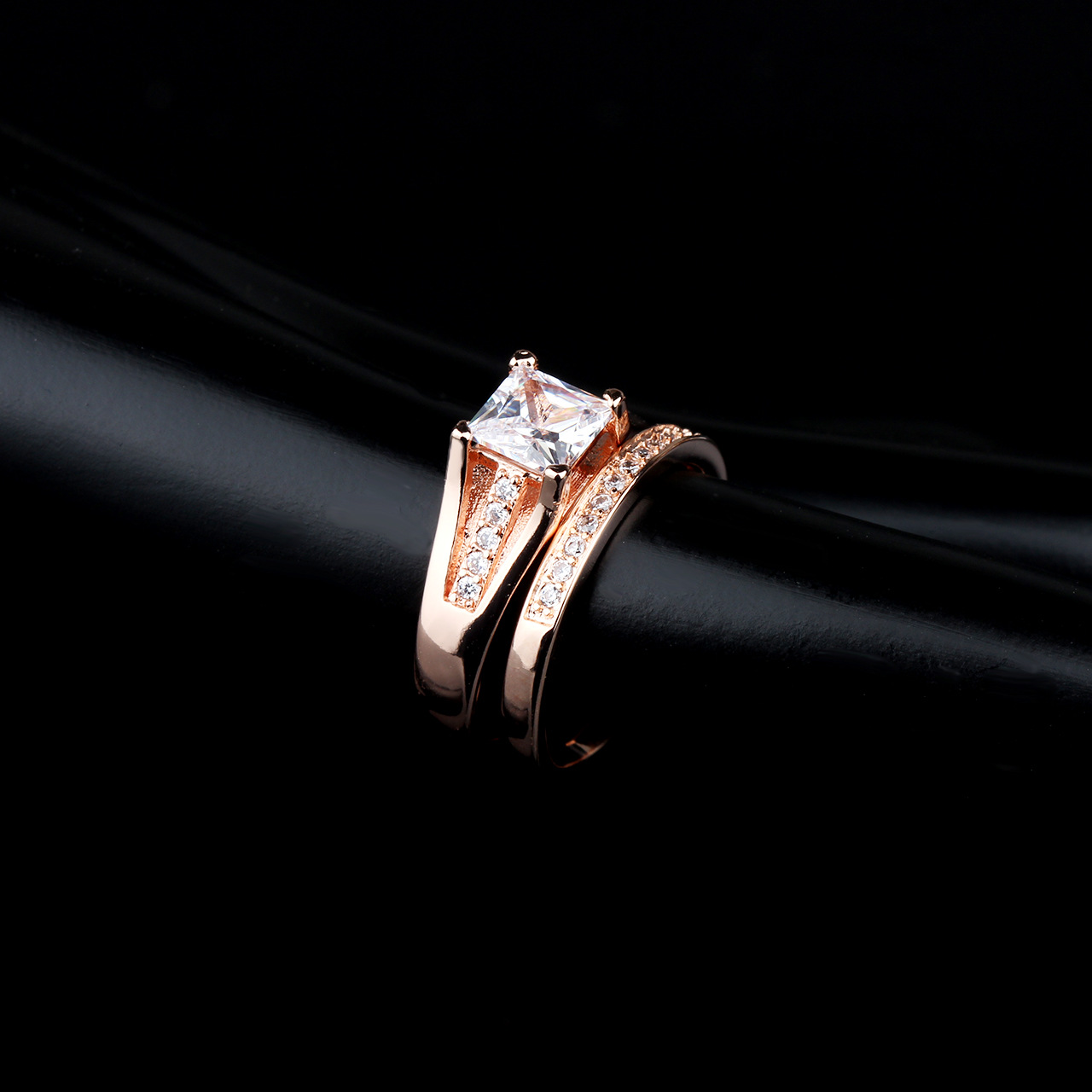 天莱妮韩版热销潮流饰品钻石戒指 批发组合戒指镶钻外贸套戒