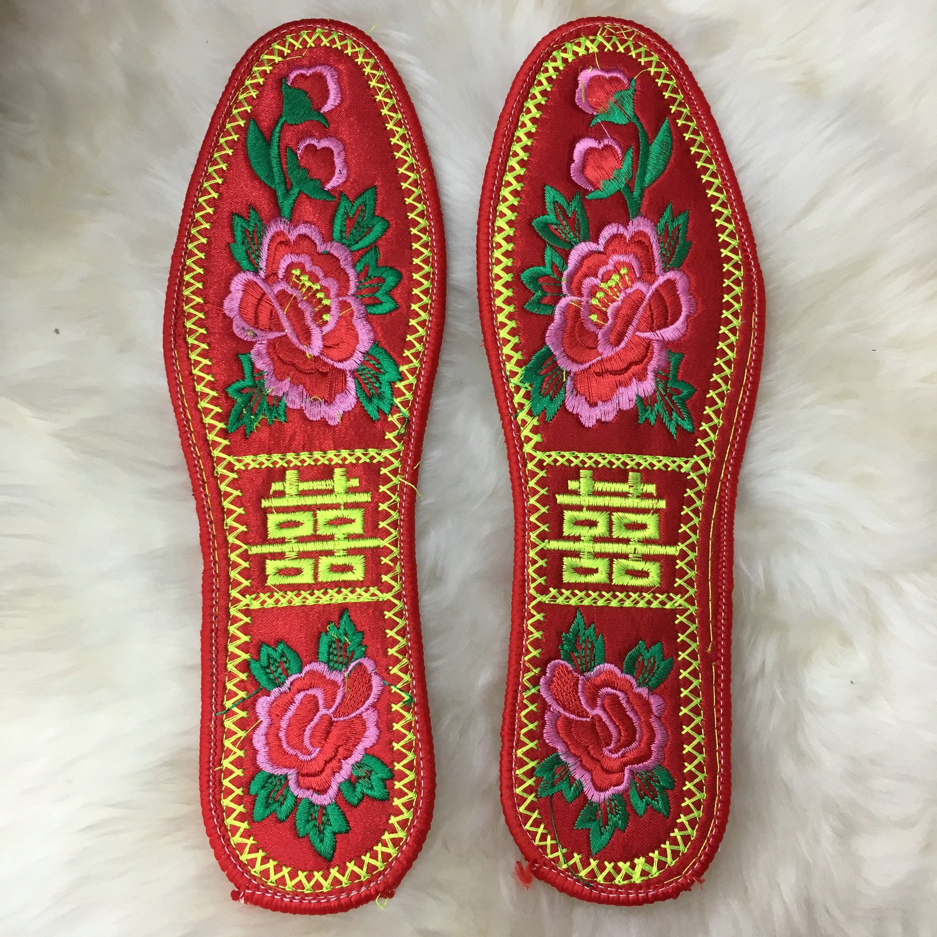 厂家直销 绣花鞋垫十字绣鞋垫喜庆刺绣鞋垫 跑江湖地摊暴利产品