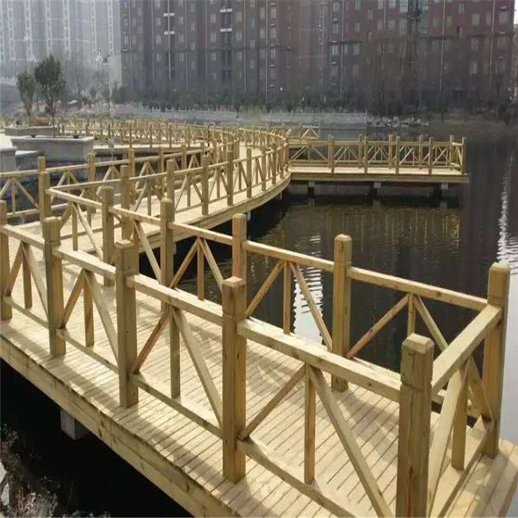 亲水平台木栏杆