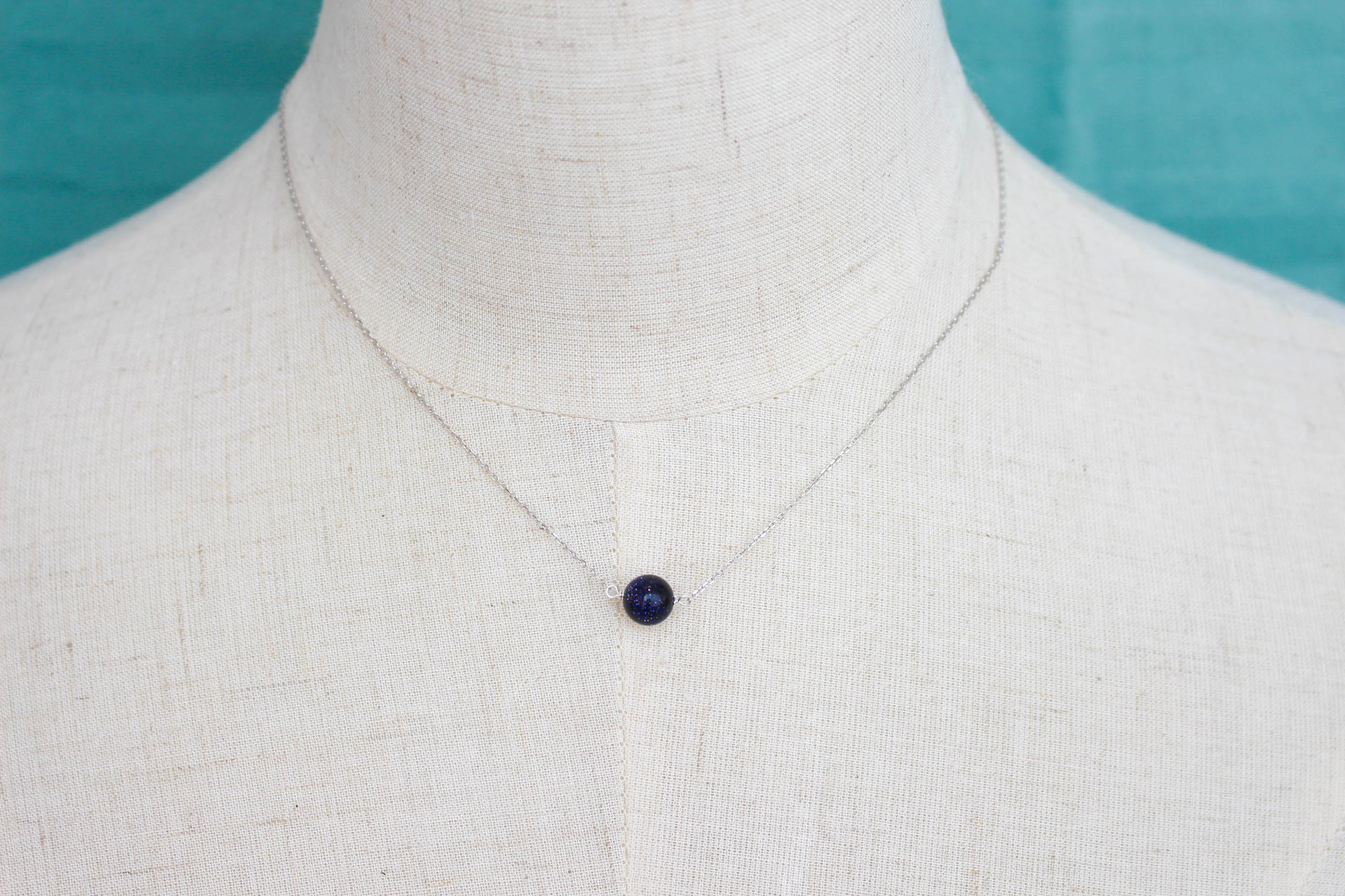 璀璨星空蓝砂石圆珠 s925纯银链14k包金锁骨链 水晶项链