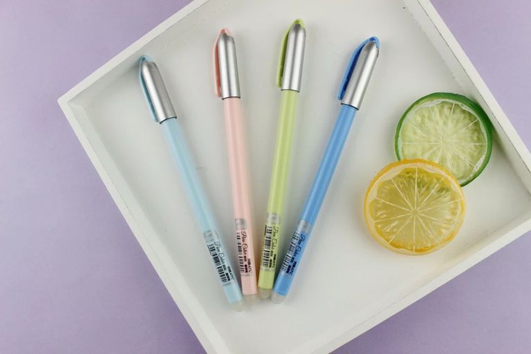 风景2603摩擦笔 小学生魔易擦中性笔 凤景热可擦水笔0.5mm笔芯